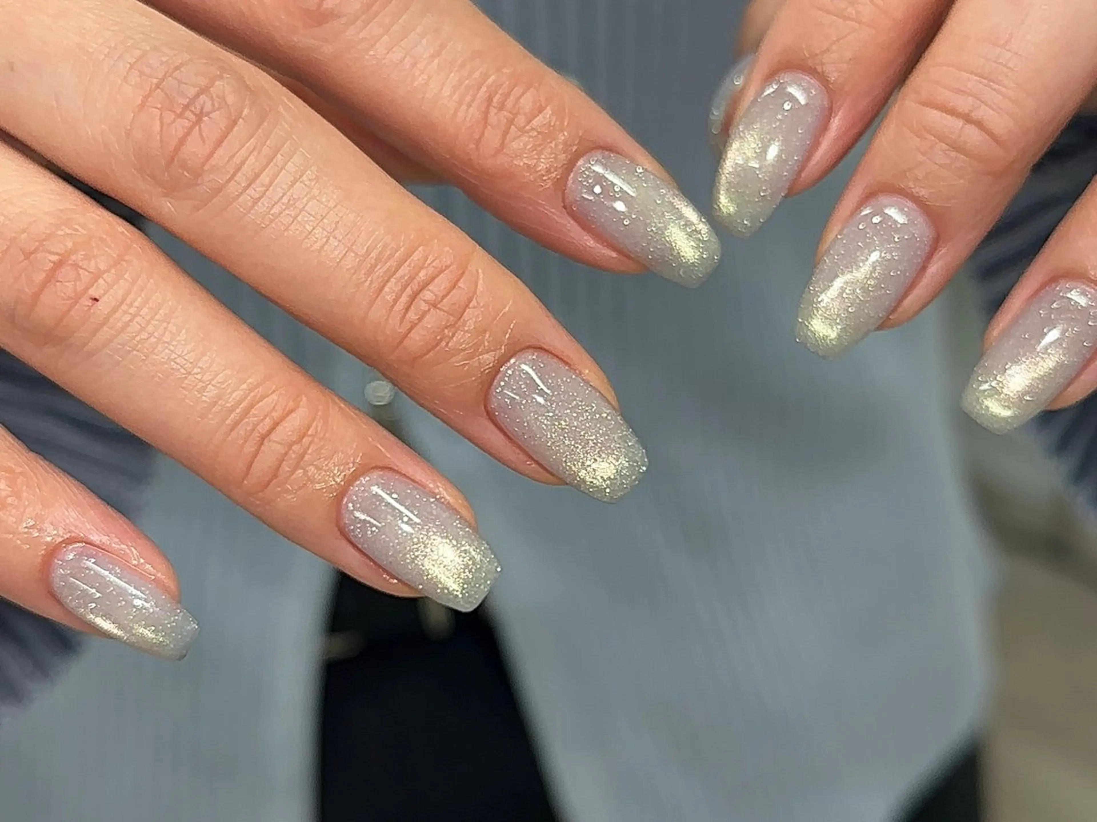 ネイル ハンドネイル 𝗺𝗮𝗸𝗶 .のネイルデザイン