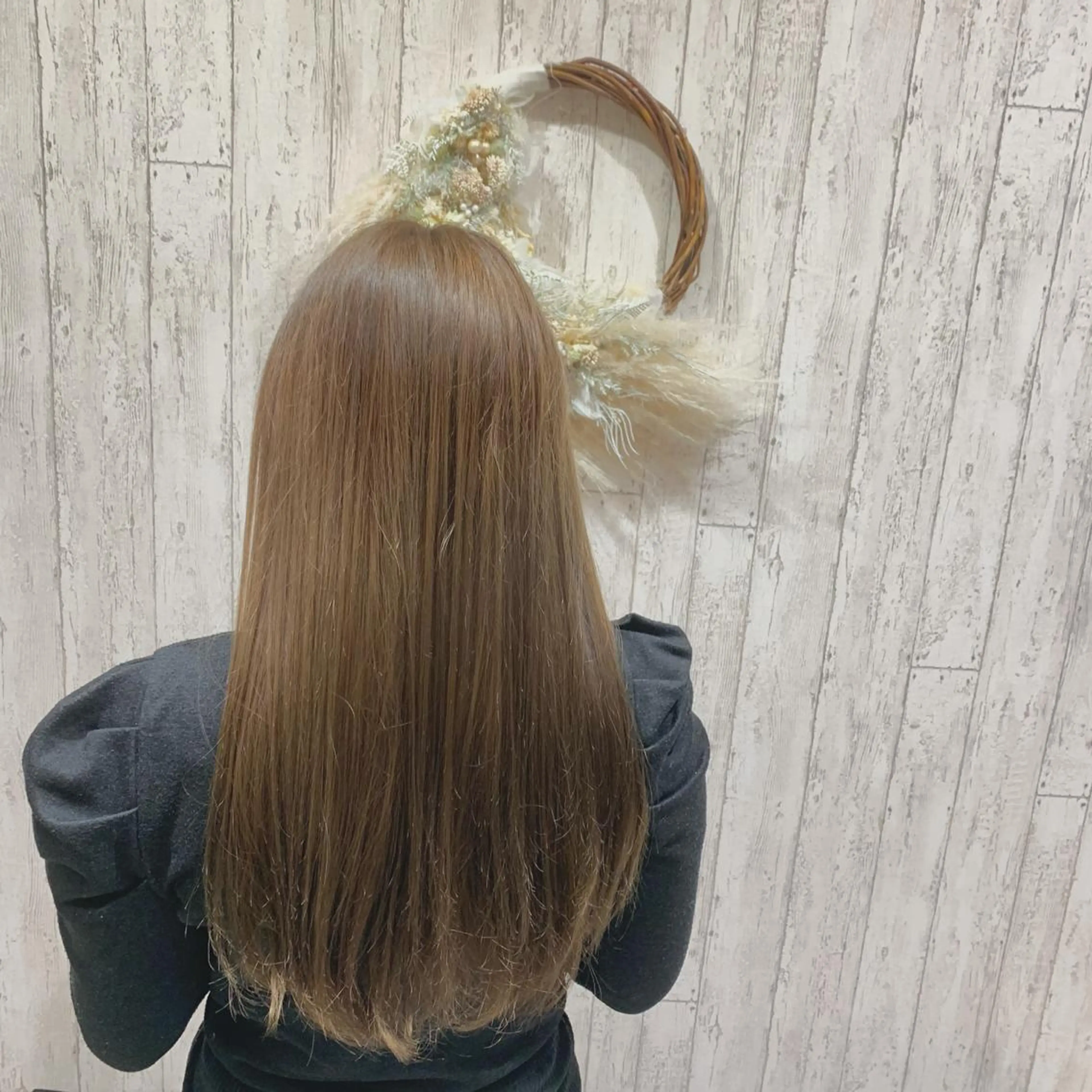 ロング カラー ヘアアレンジ ブリーチ ダブルカラー グレージュ ヘアカラー トリートメント 古沢 みづきのヘアスタイル