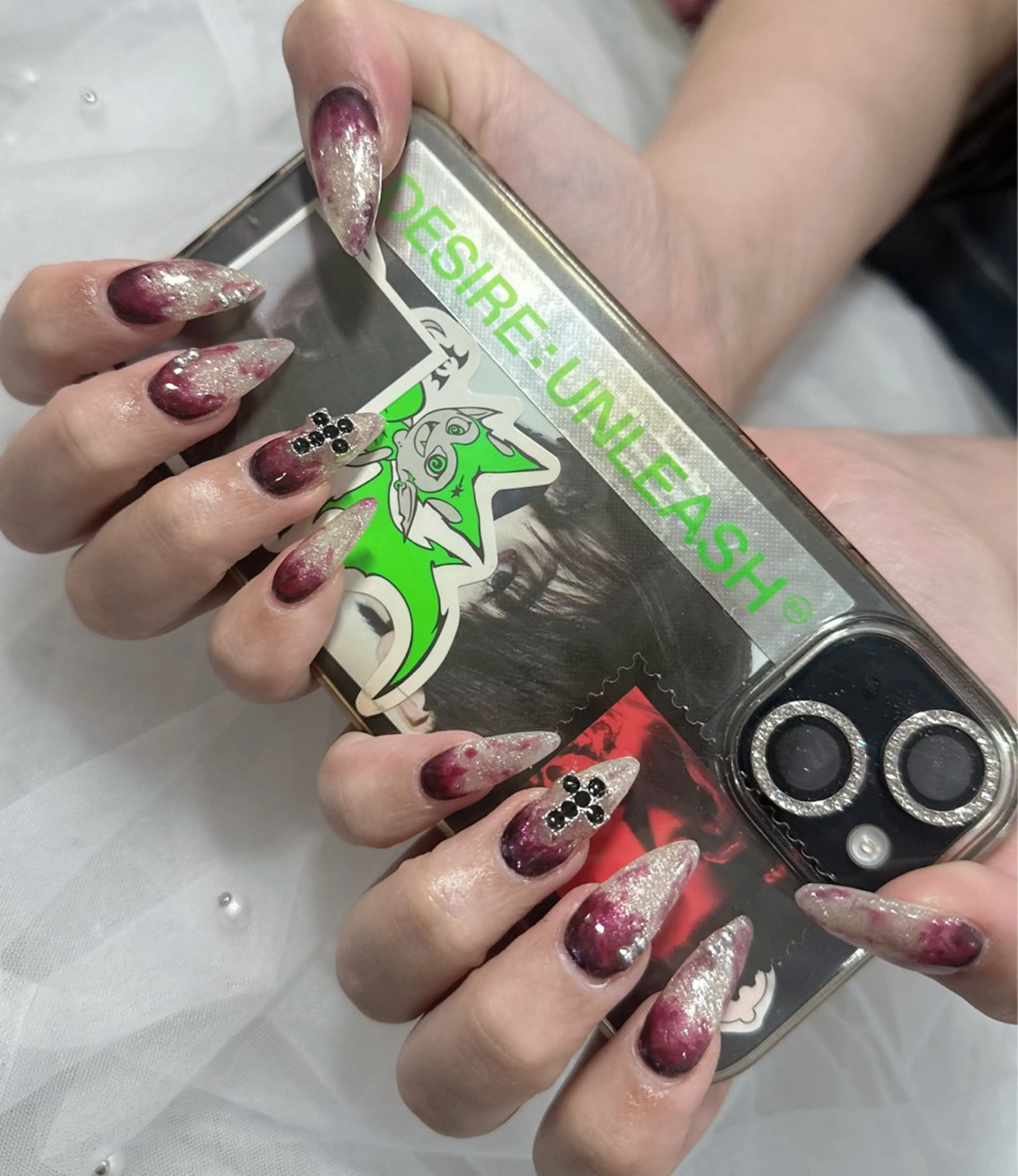 ネイル ハンドネイル フットネイル LAVISH nanamiのネイルデザイン