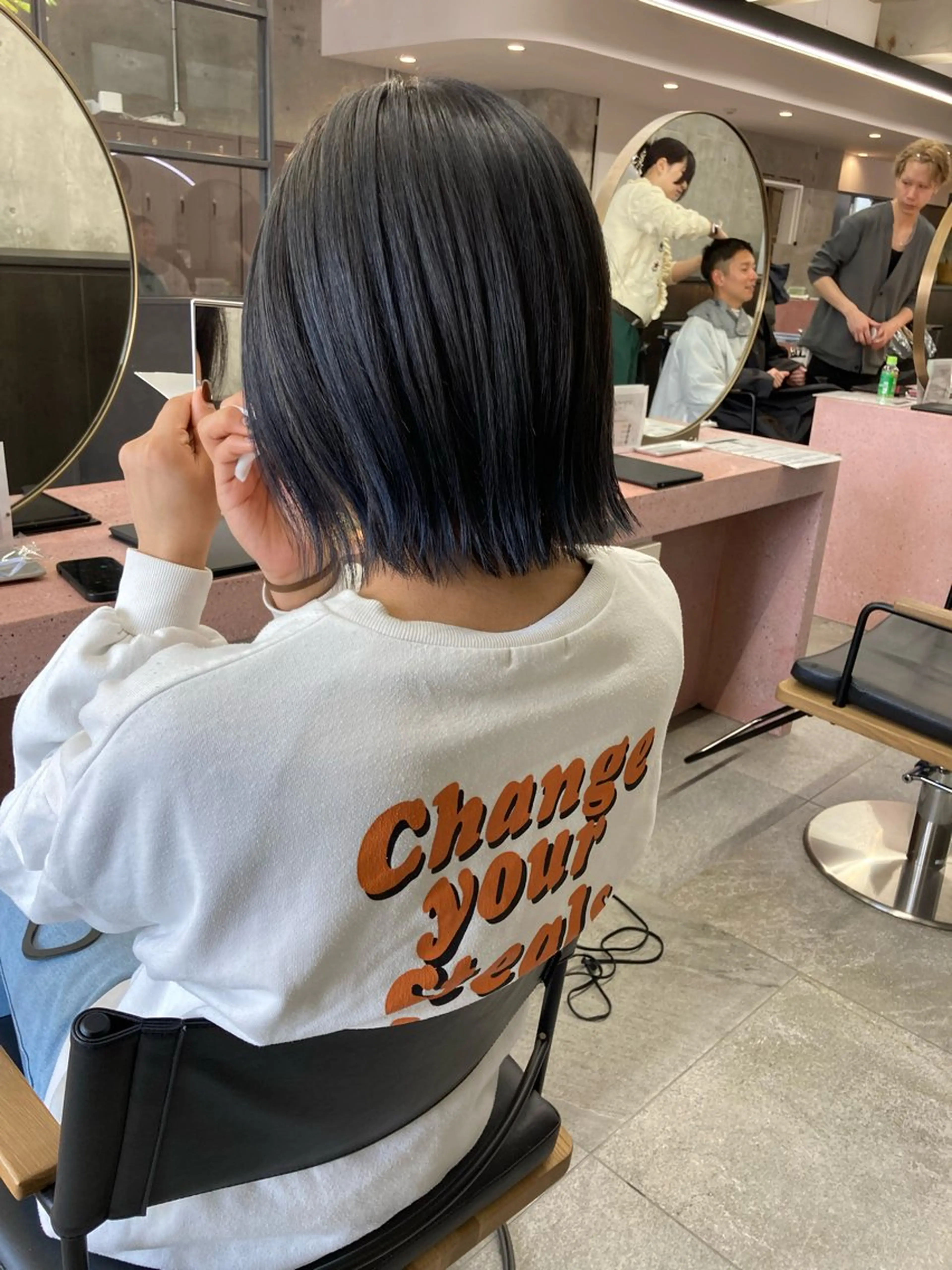 ミディアム カラー ブルーカラー カット ヘアカラー トリートメント 小木曽智美 /ボブ/ショートのヘアスタイル