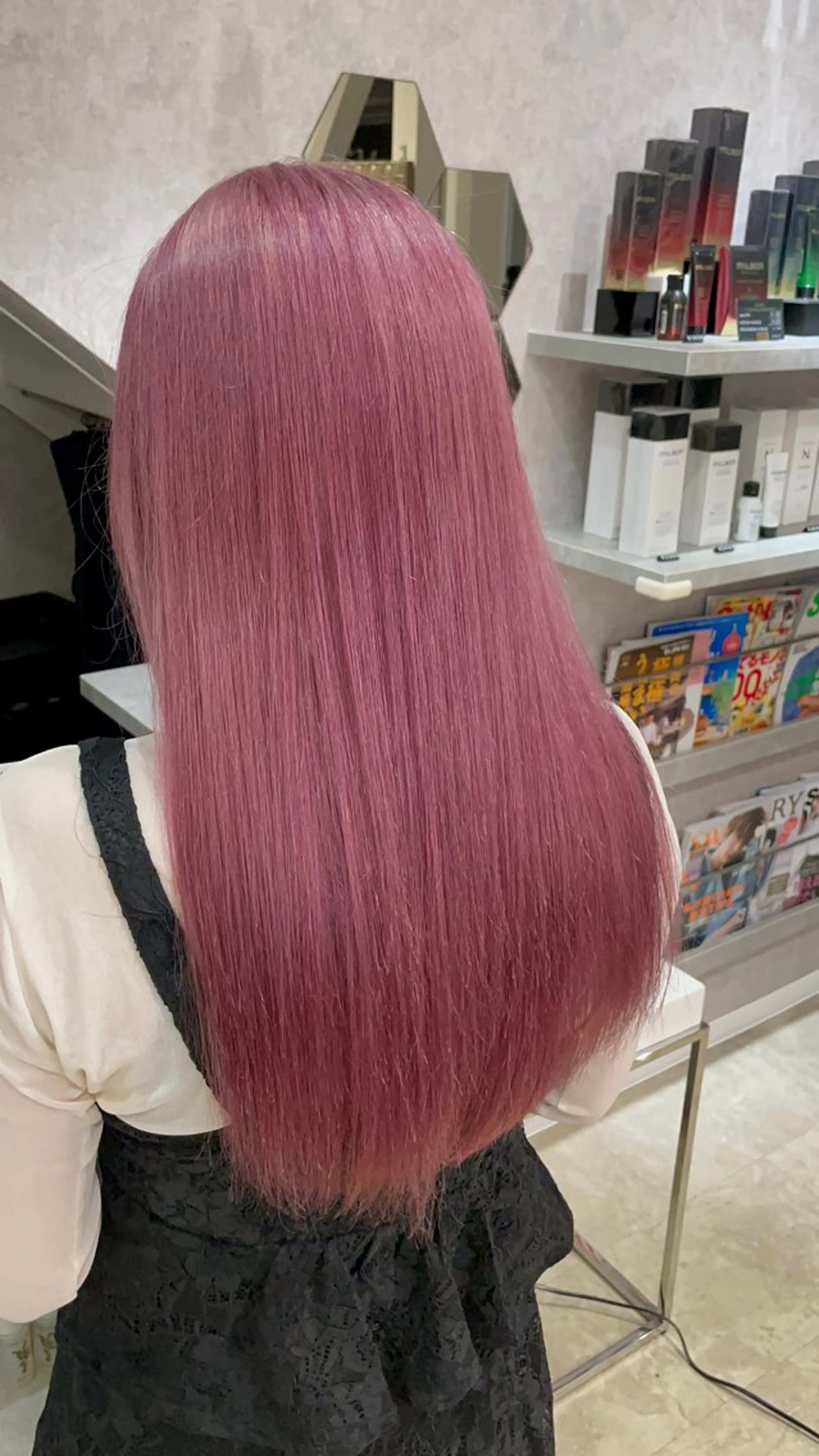 セミロング カラー ブリーチ ケアブリーチ 透明感カラー ピンクカラー ヘアカラー バレイヤージュ特化｜ Takuのヘアスタイル