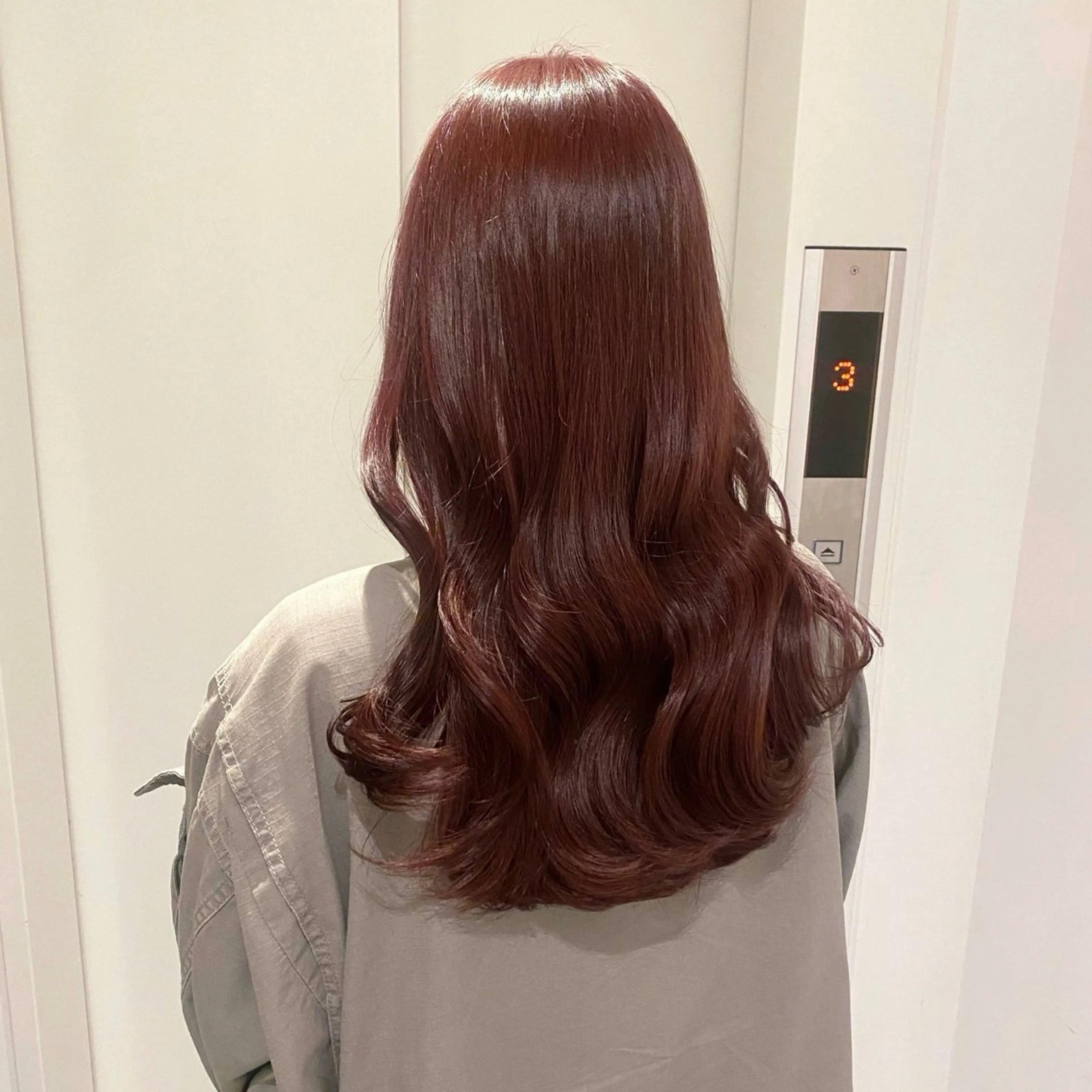 ロング カラー ボルドーカラー アオイ🩵暖色 /まろやかカラーのヘアスタイル