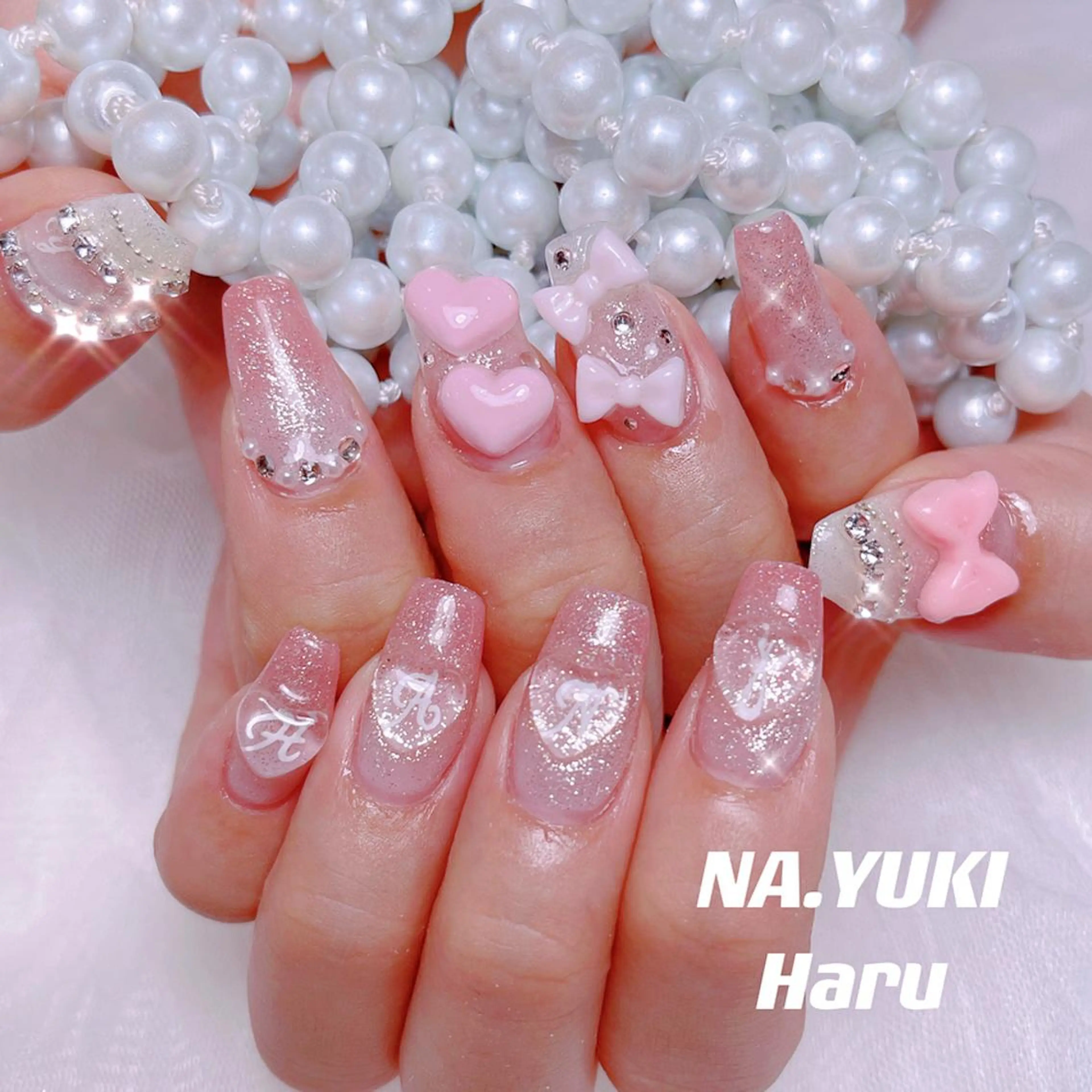 ネイル 🦋 Queenieのネイルデザイン