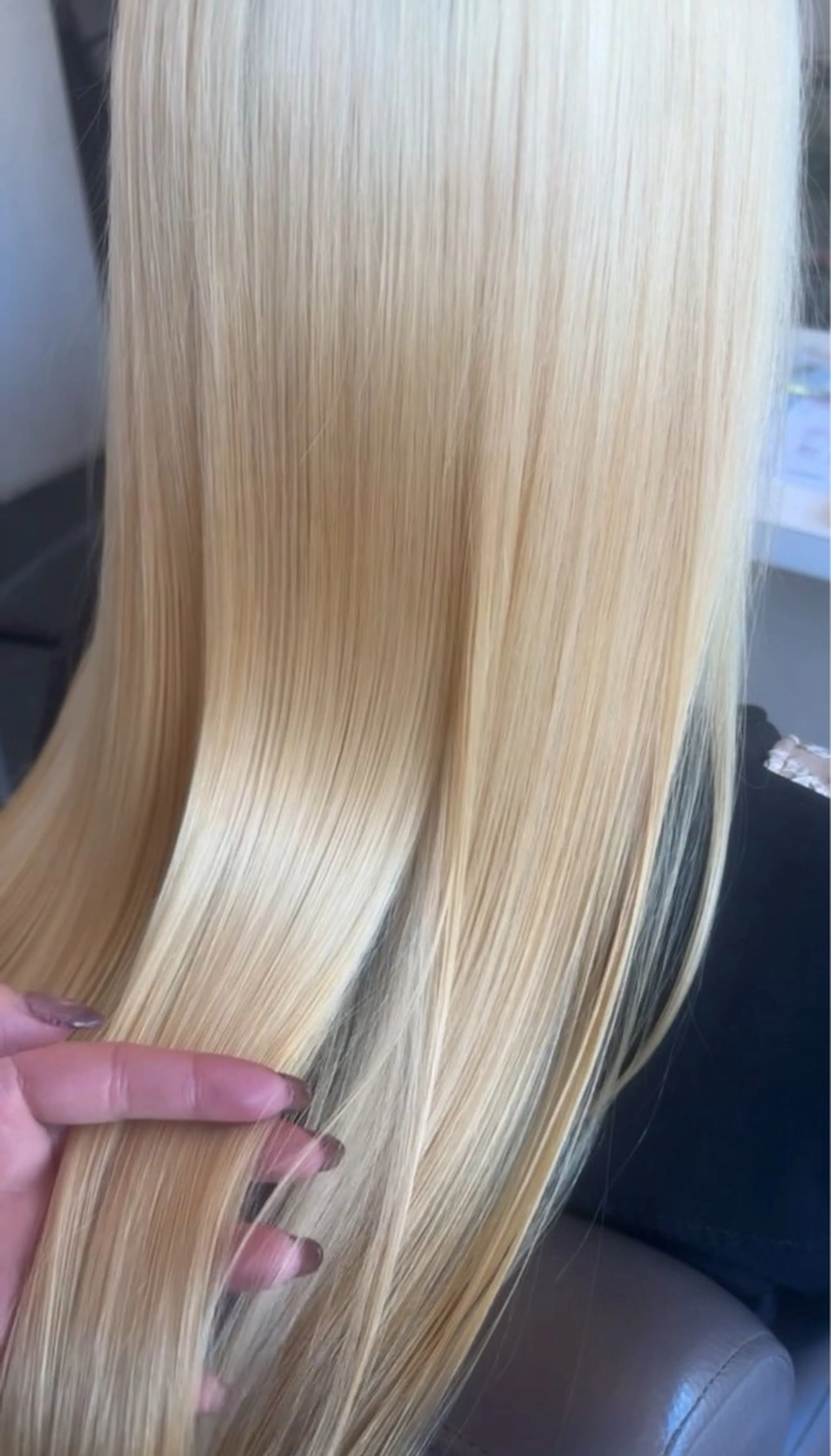 ロング カラー ブリーチ 抜きっぱなしブロンド ブロンド 透明感カラー ヘアカラー 髪質改善カラー｜ Yukino🫧のヘアスタイル