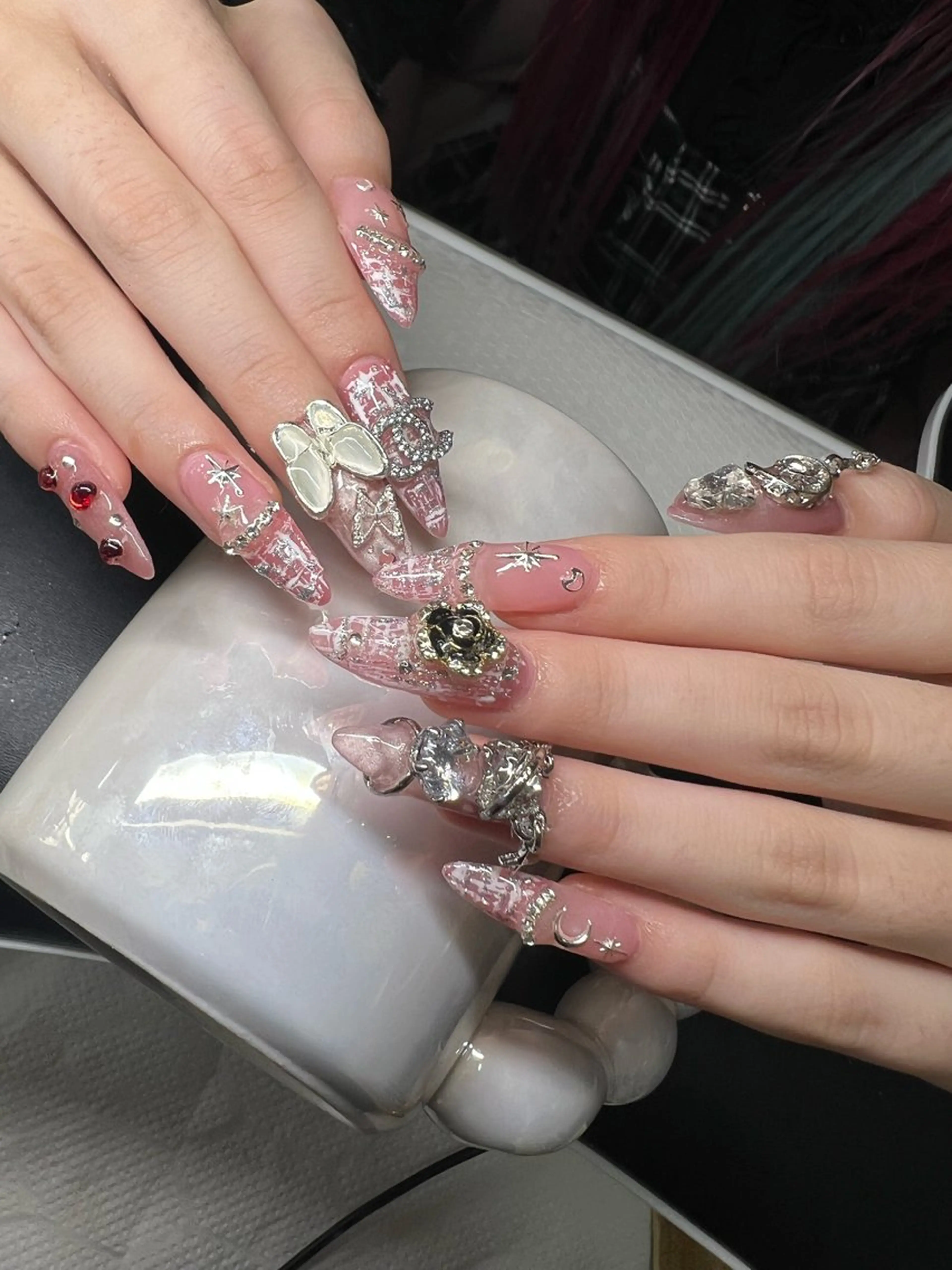 ネイル オーロラネイル チークネイル 長さ出し フットネイル フレンチネイル ハンドネイル Lee Nailsのネイルデザイン