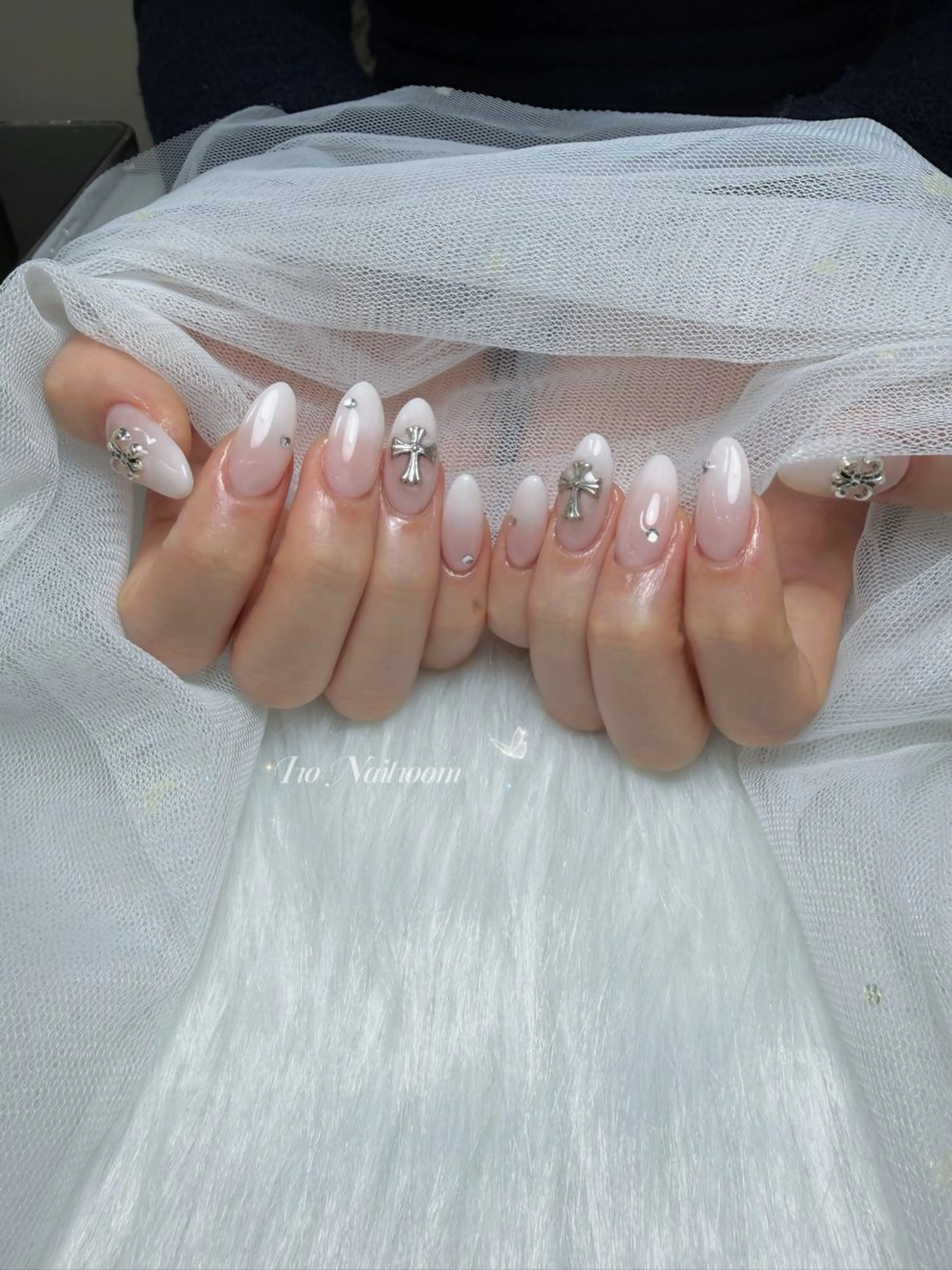 ネイル ハンドネイル IRO Nail Studioのネイルデザイン