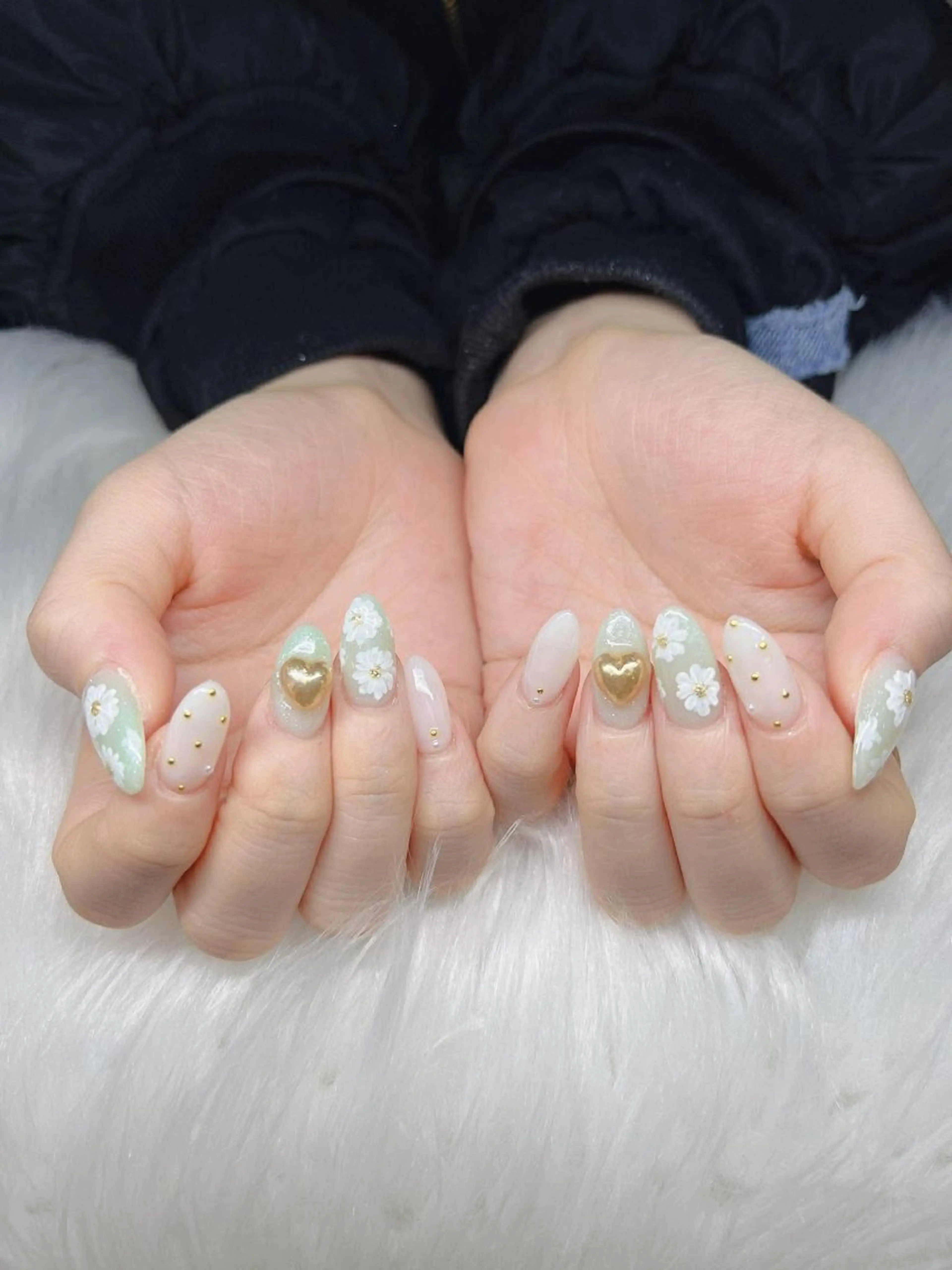 ネイル 長さ出し グラデーション 卒業式 キラキラネイル マグネットネイル ハンドネイル Lee Nailsのネイルデザイン