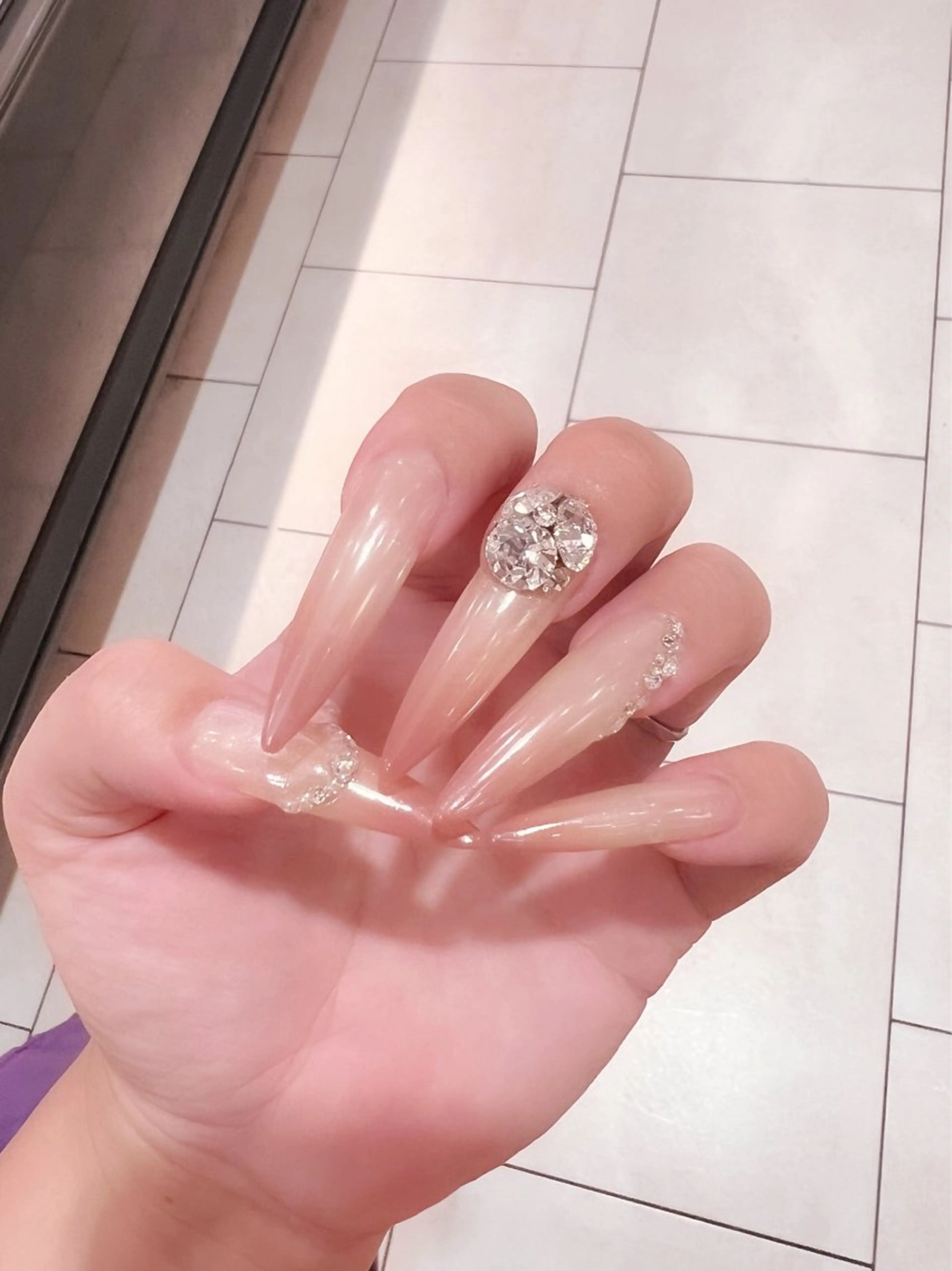 ネイル 長さ出し ワンホンネイル ハンドネイル LEFTNAILS フィルインニュアンスのネイルデザイン