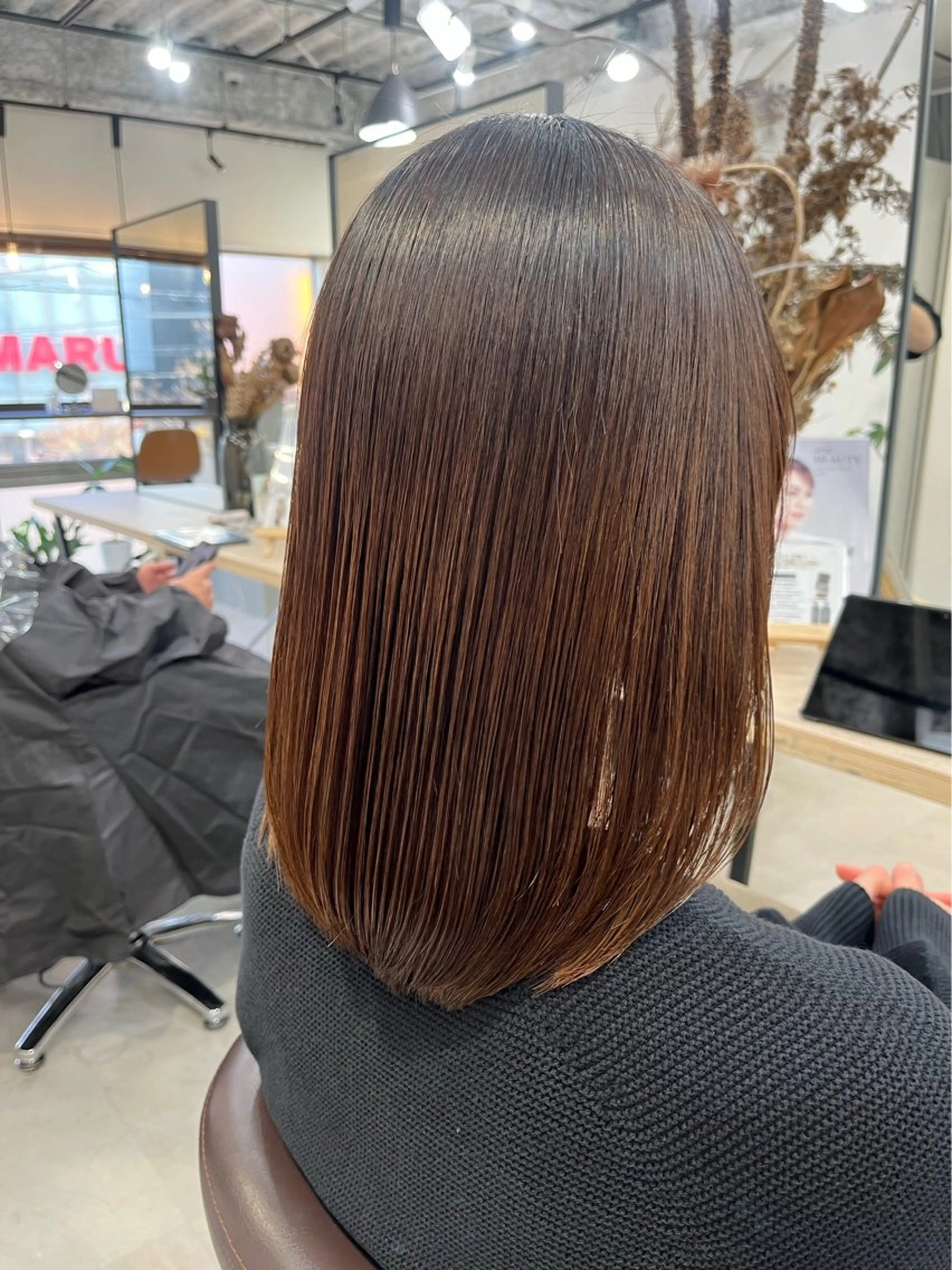 ミディアム 縮毛矯正 光を纏うツヤ感ロング Natsuki🤍のヘアスタイル