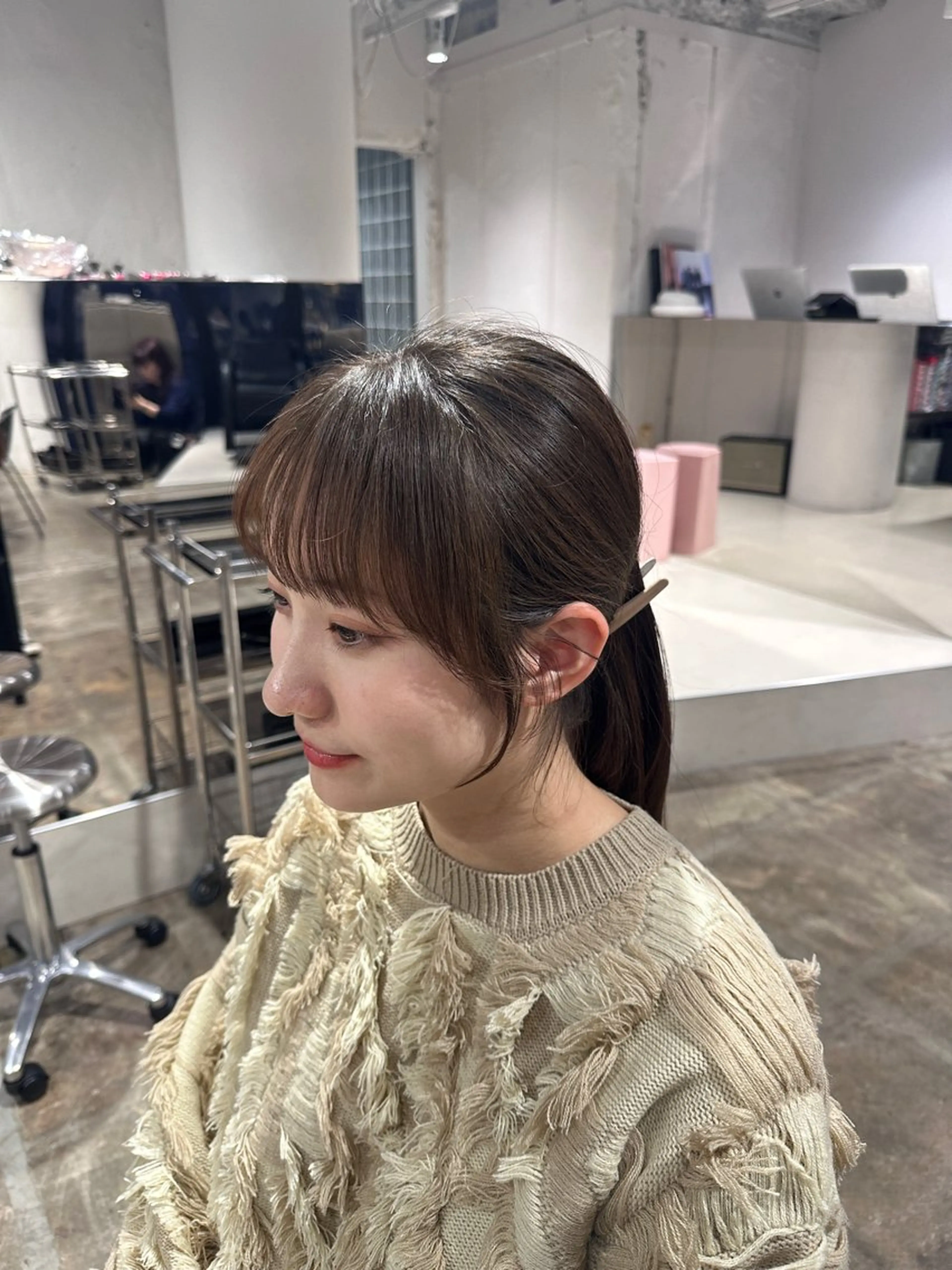 カット 透明感カラー/顔周り レイヤー/髪質改善のヘアスタイル