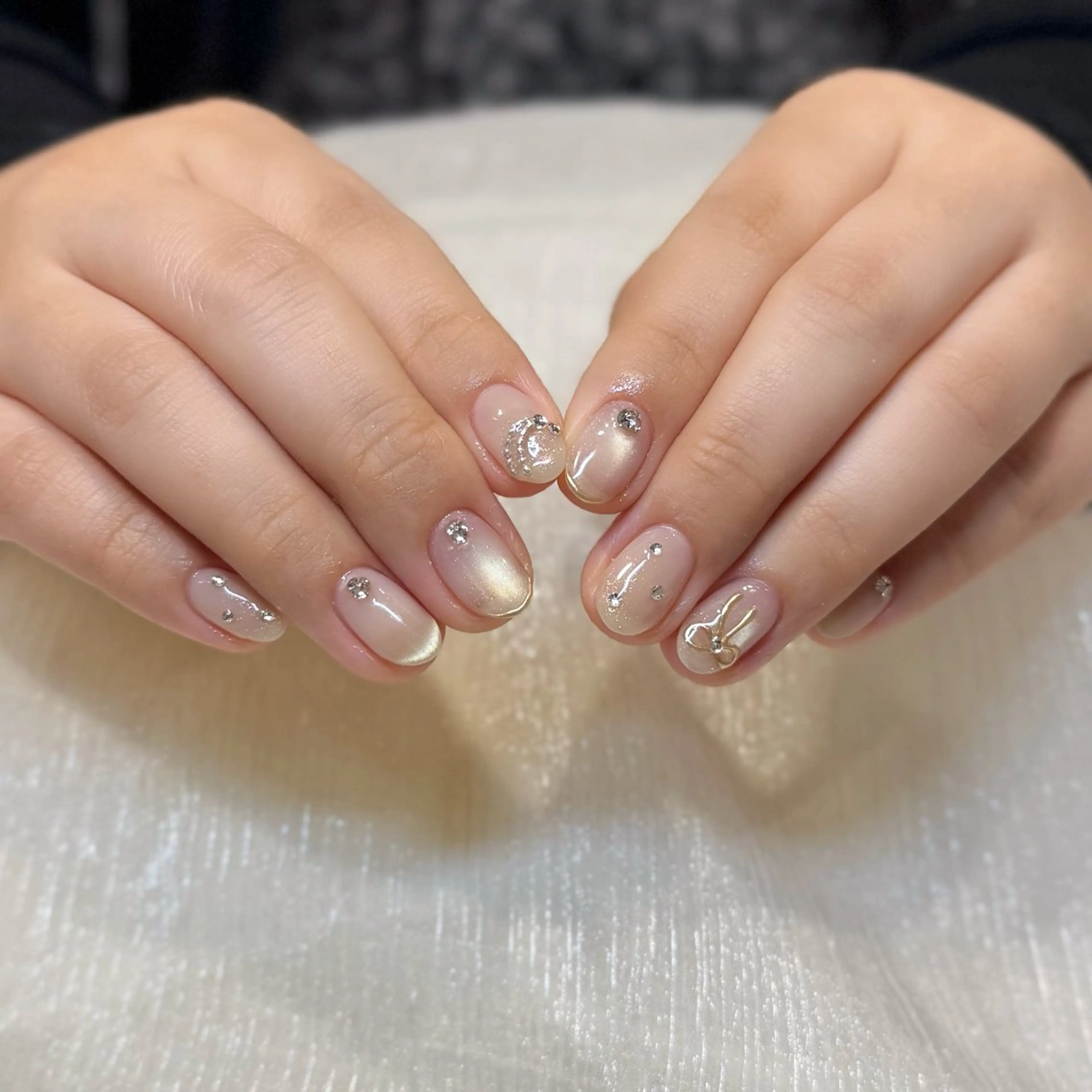ネイル ハンドネイル 新井 ひなののネイルデザイン