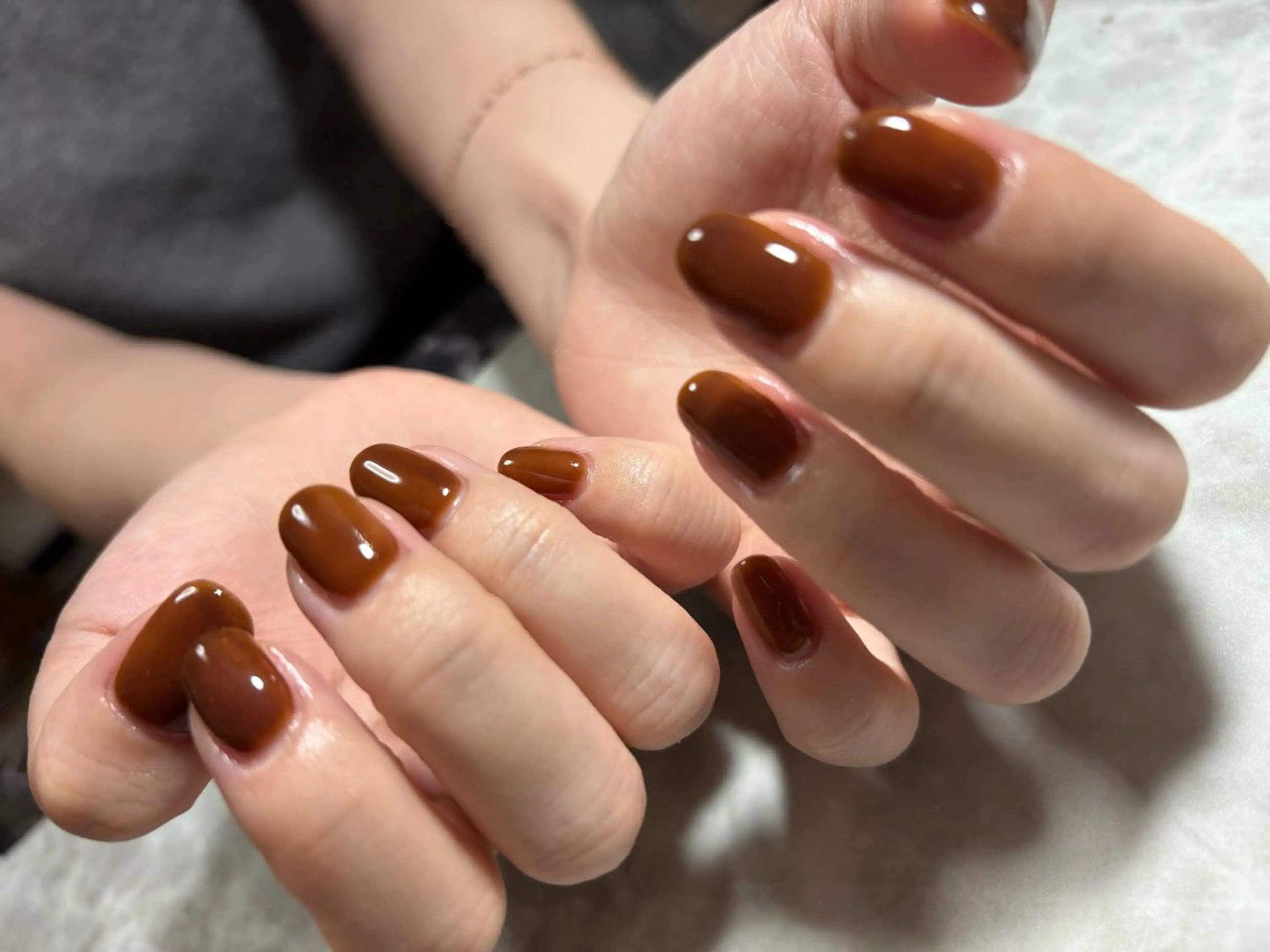 ネイル ワンカラーネイル glowé Runaのネイルデザイン