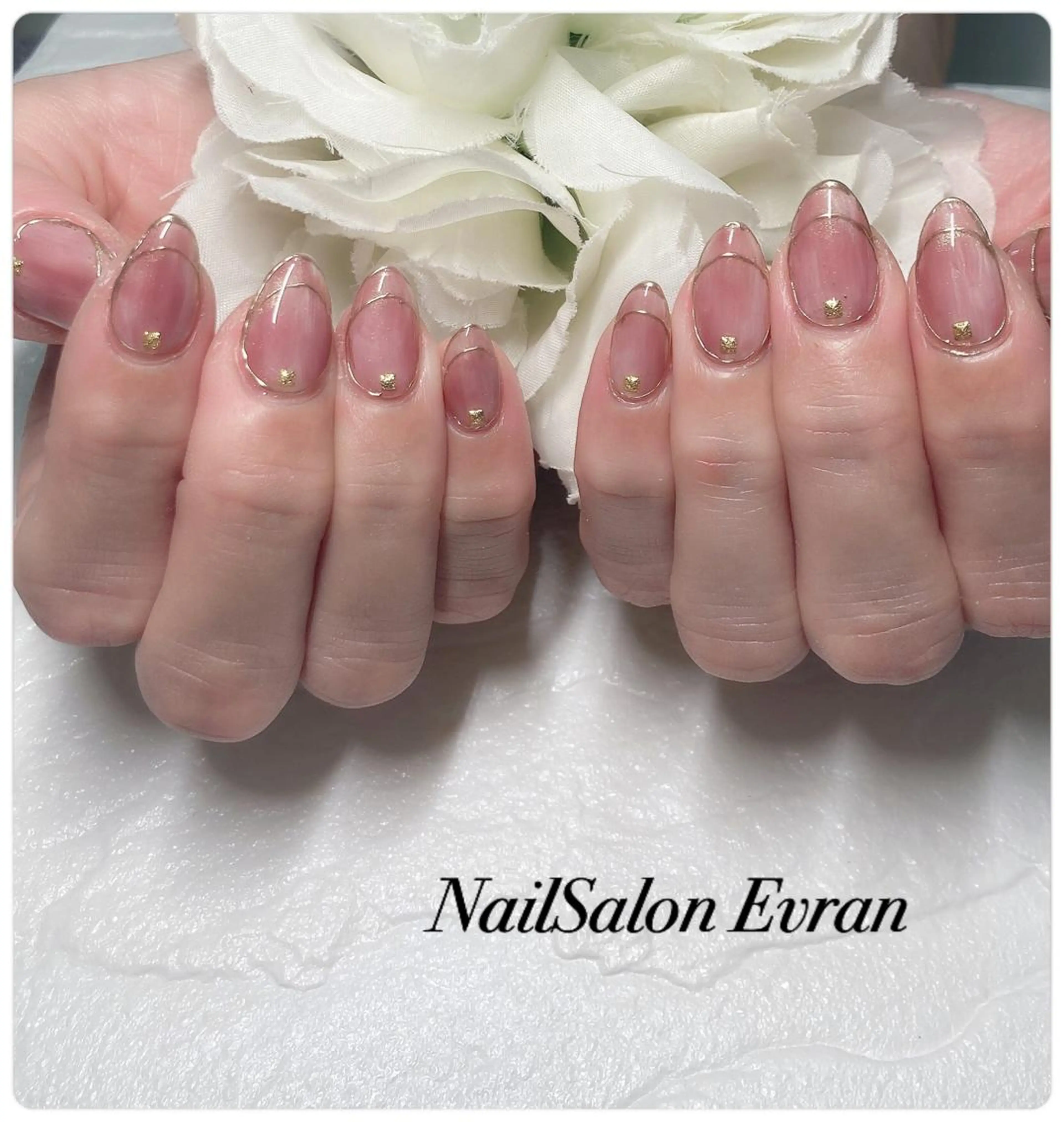 ネイル アートネイル フレンチネイル マグネットネイル 持ち込み ニュアンスネイル ハンドネイル Nail salon Evranのネイルデザイン