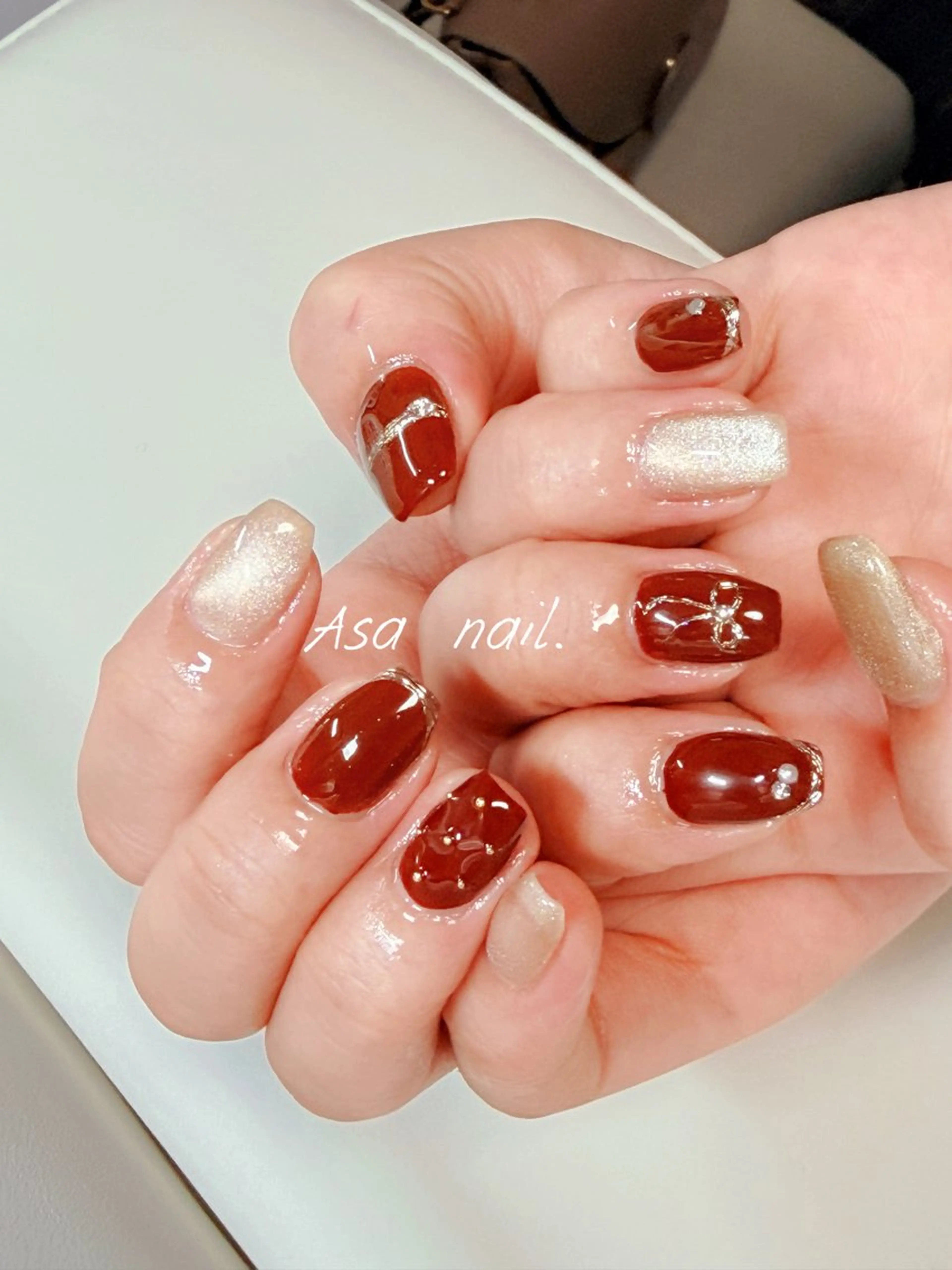 ネイル フレンチネイル ゴールド マグネットネイル 赤色 リボン ハンドネイル Asa Nail 亀戸 平井のネイルデザイン
