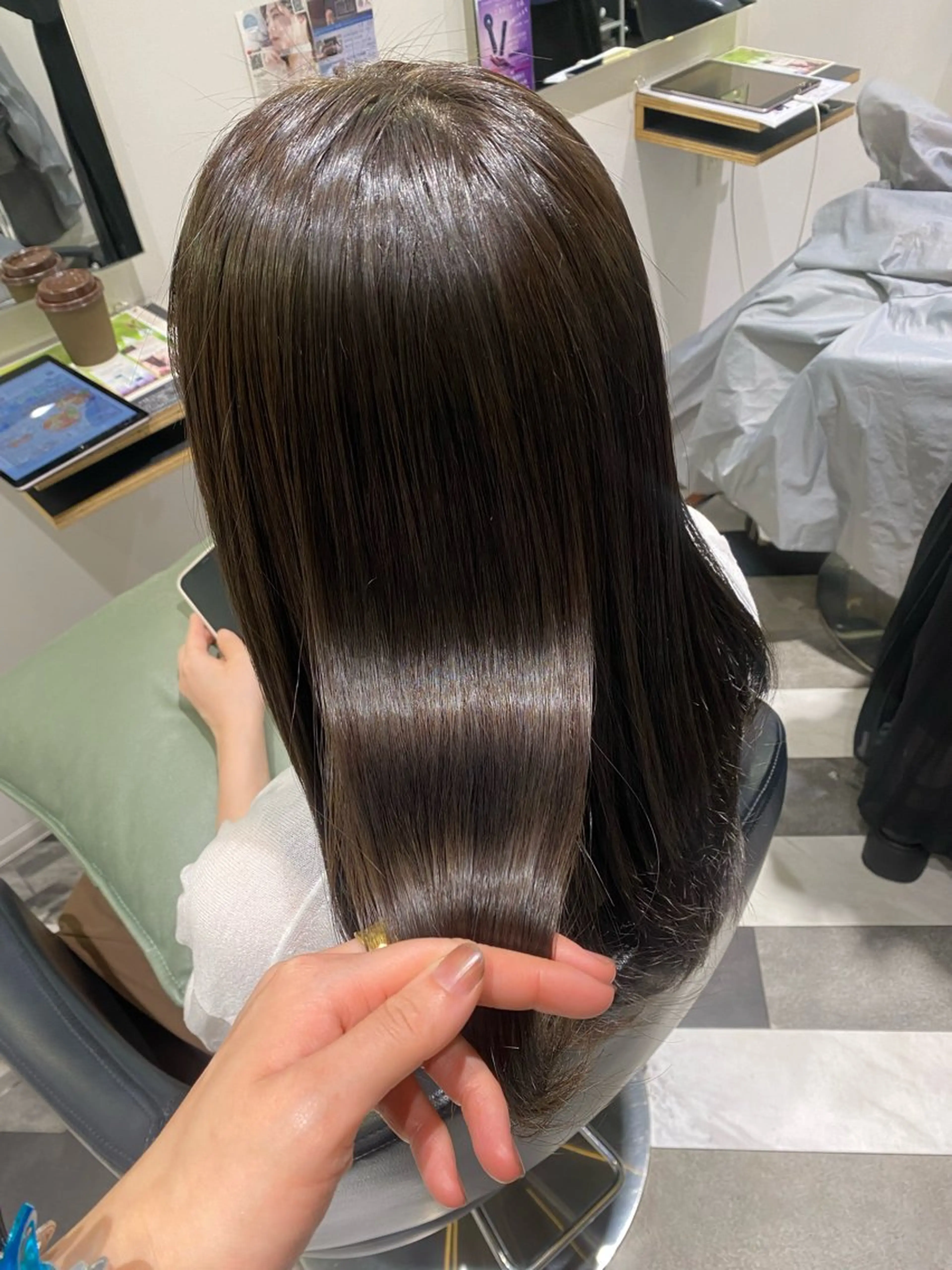 ロング パーマ 縮毛矯正 トリートメント カット 縮毛矯正 貴方に似合うを見つけ ます🌱市川リョウカのヘアスタイル