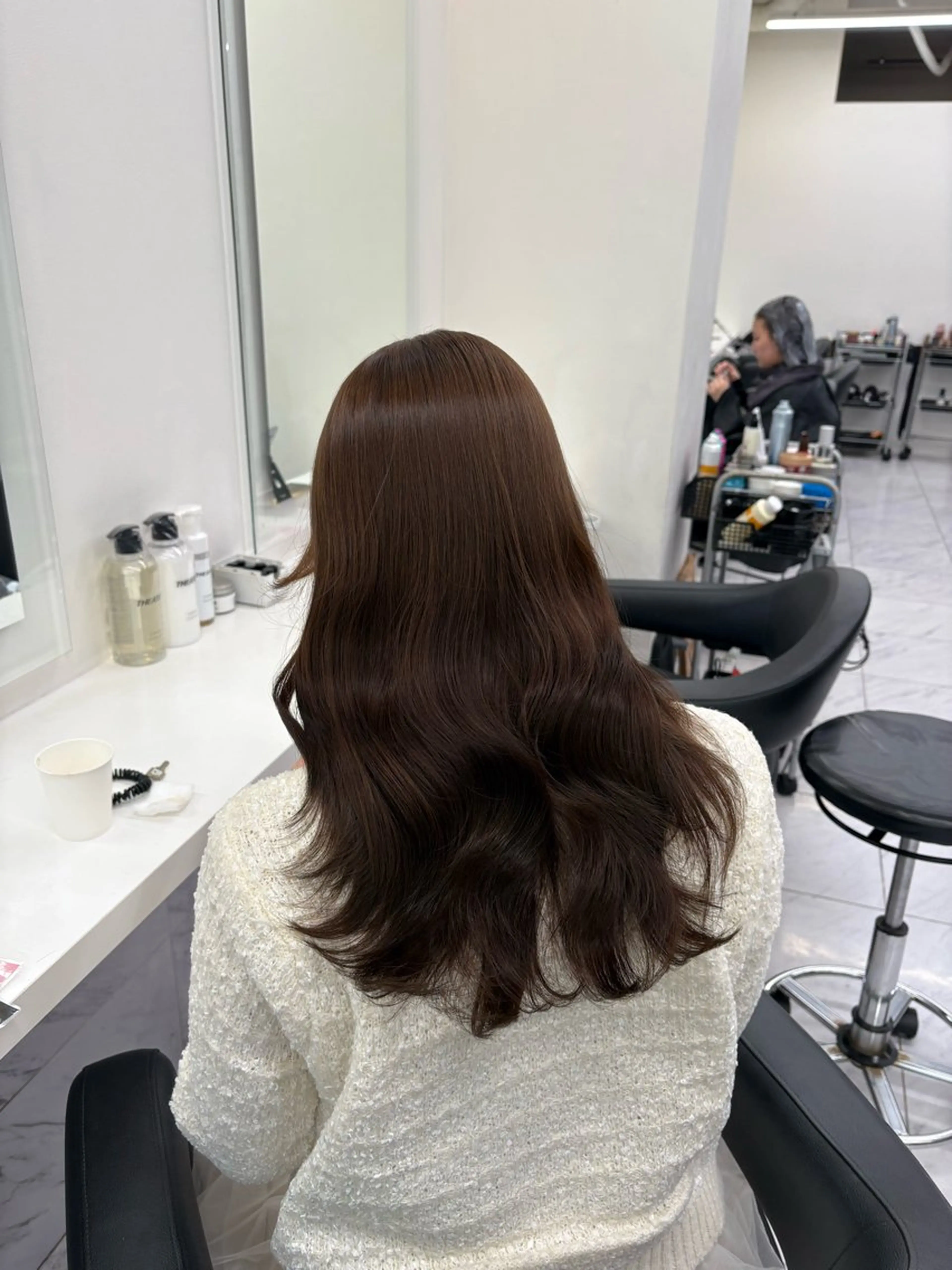 ロング カット ヘアカラー 寒色/ベージュヘア ブリーチありMiOのヘアスタイル