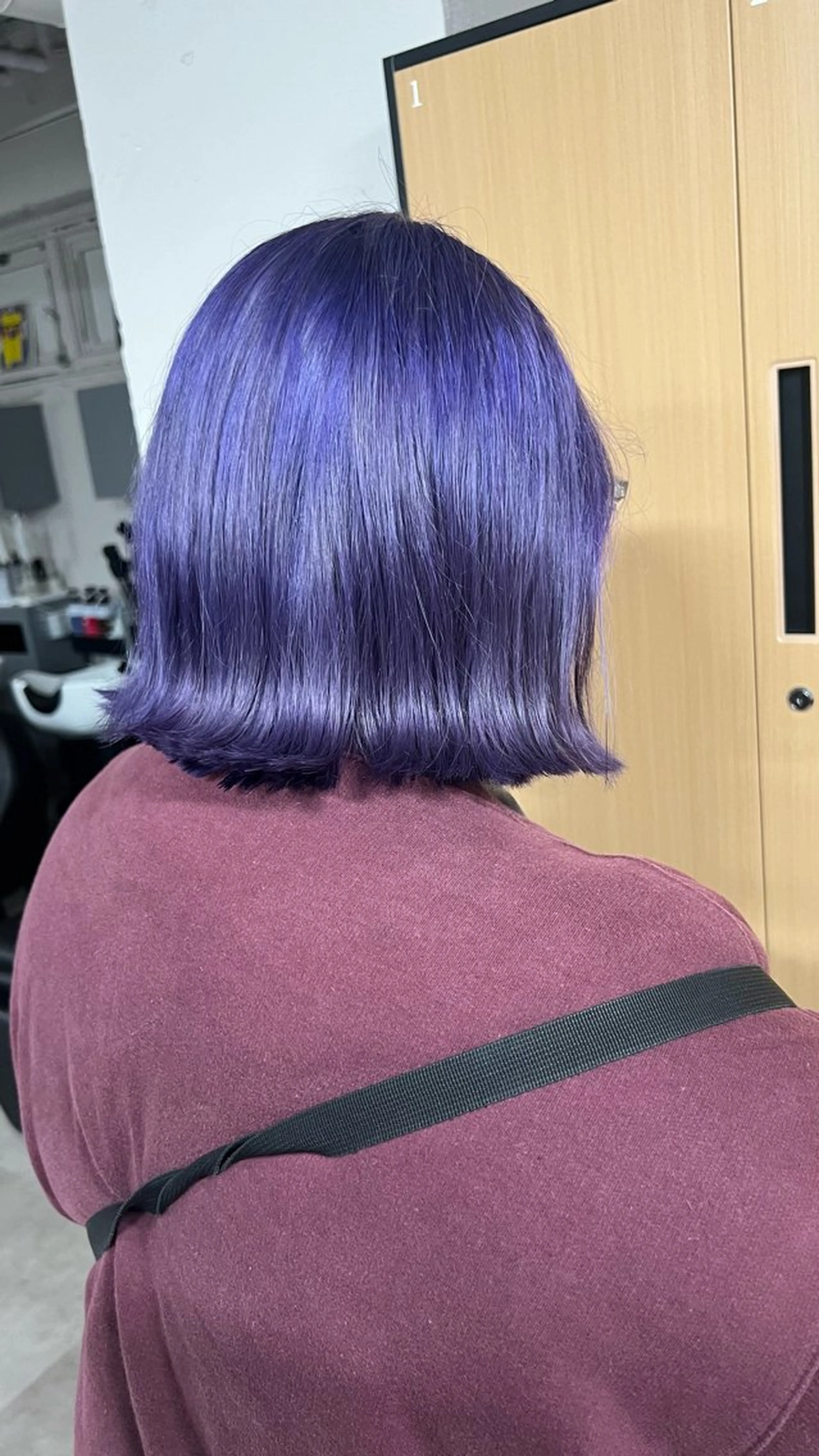 ミディアム カラー ブリーチ パープルカラー カット ヘアカラー 🎀tokute ナオ🧸のヘアスタイル