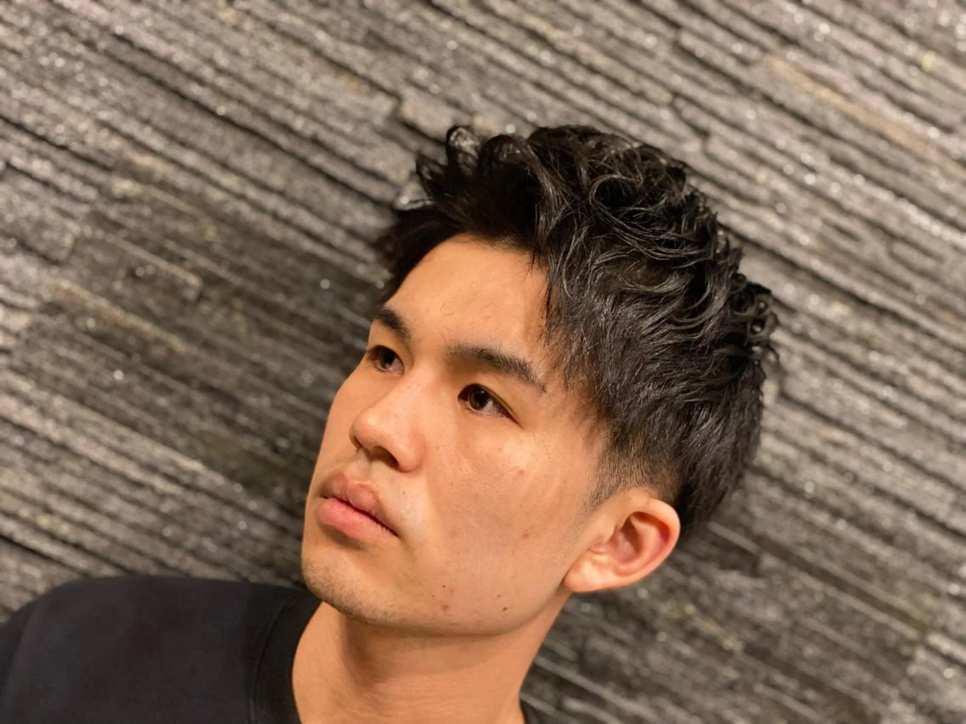 ショート パーマ メンズ 浅見 天翔のヘアスタイル