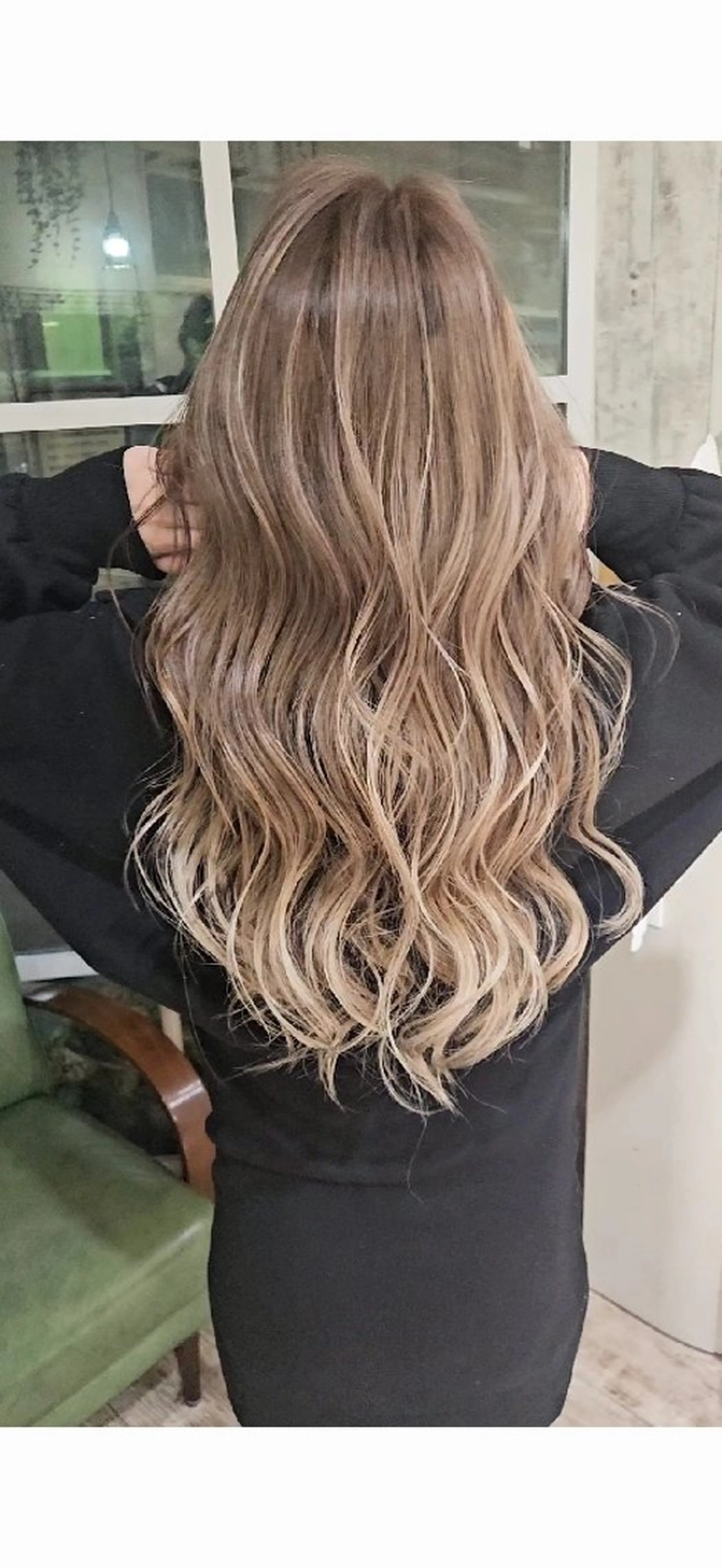 ロング レイヤーカット ヘアカラー バレイヤージュ/ ハイライト/大内格のヘアスタイル