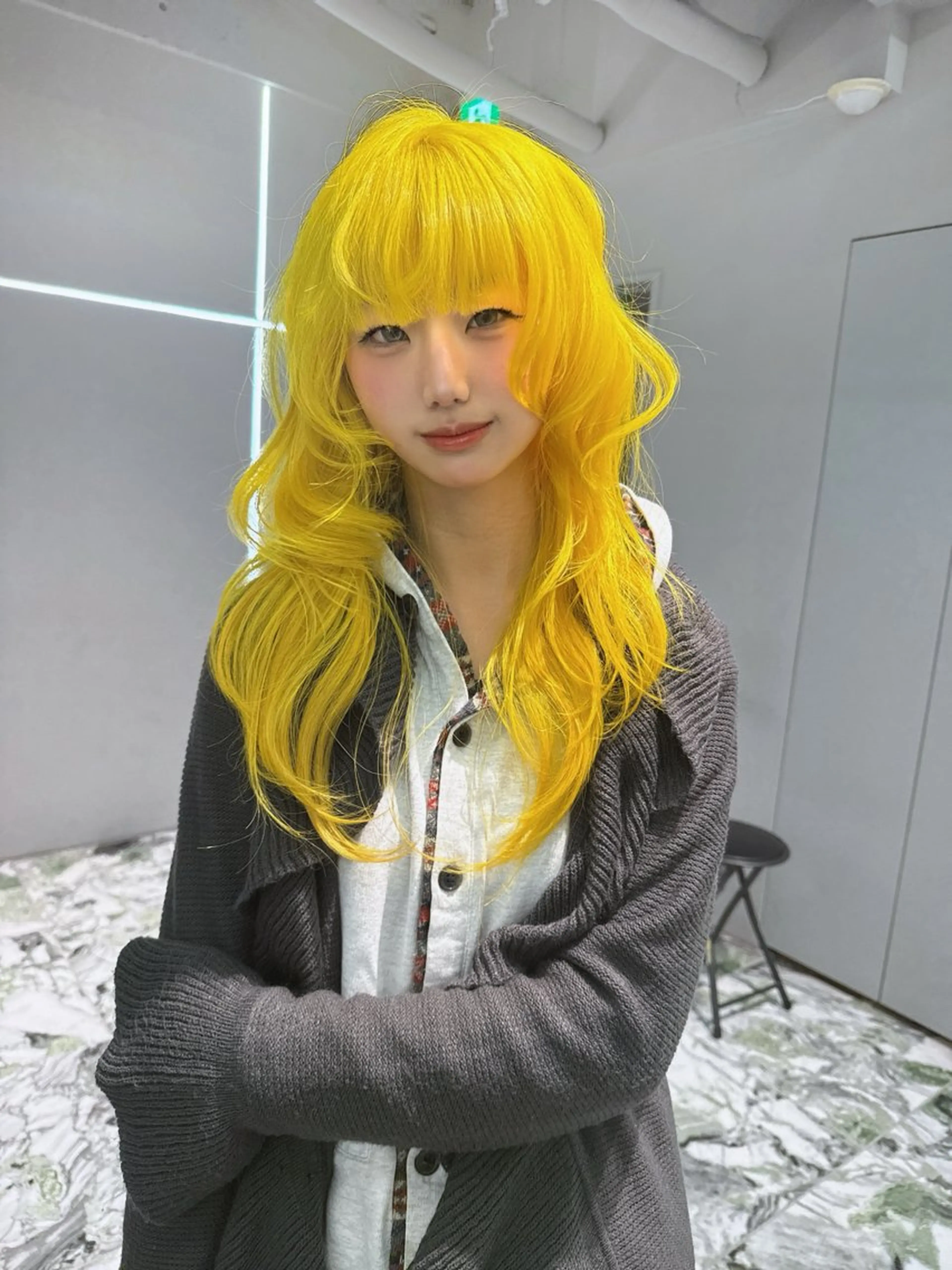ロング カラー ヘアカラー GEM YURI ハイトーンカラーのヘアスタイル