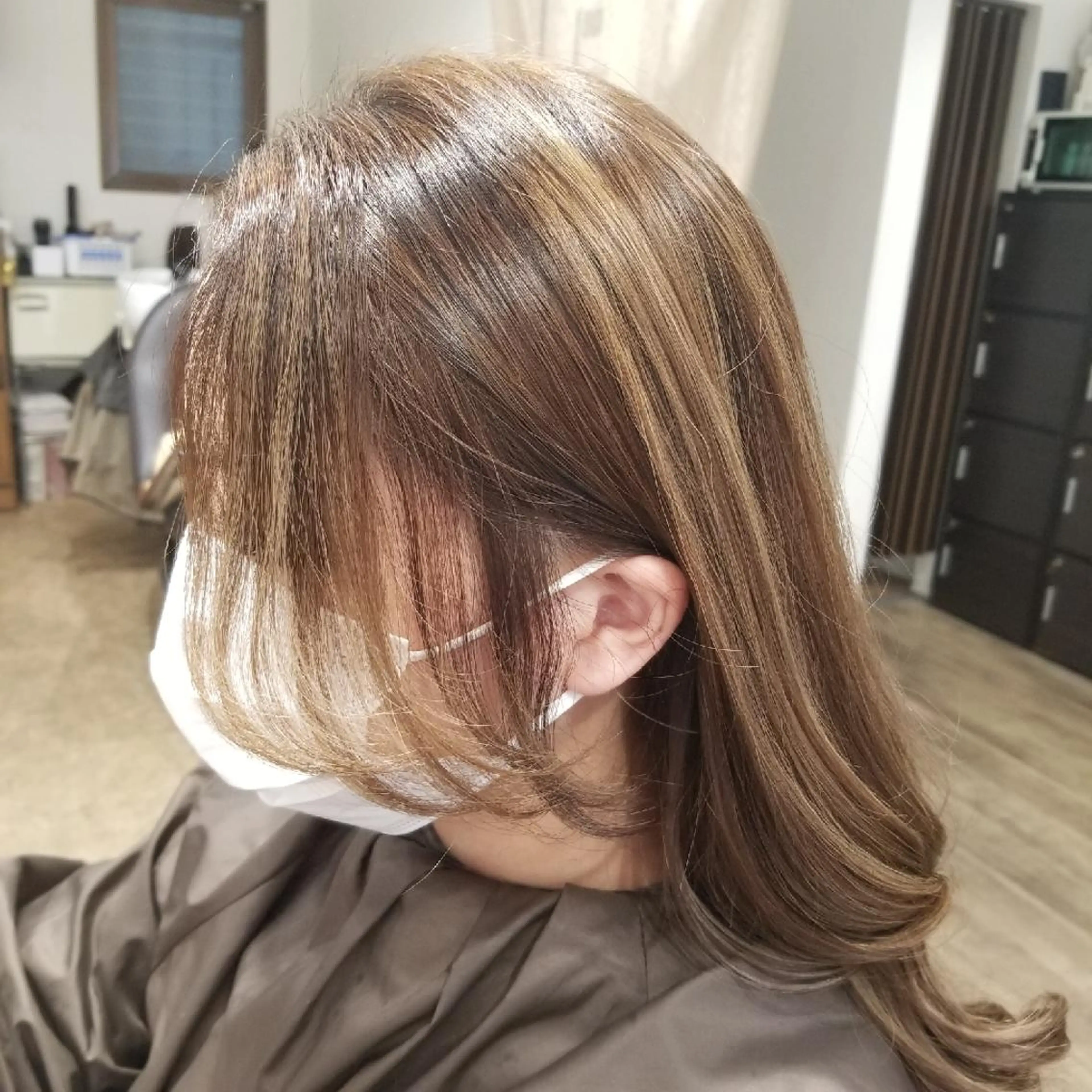 セミロング カラー ヘアカラー 店長 とみー / ツヤ感＆似合わせのヘアスタイル