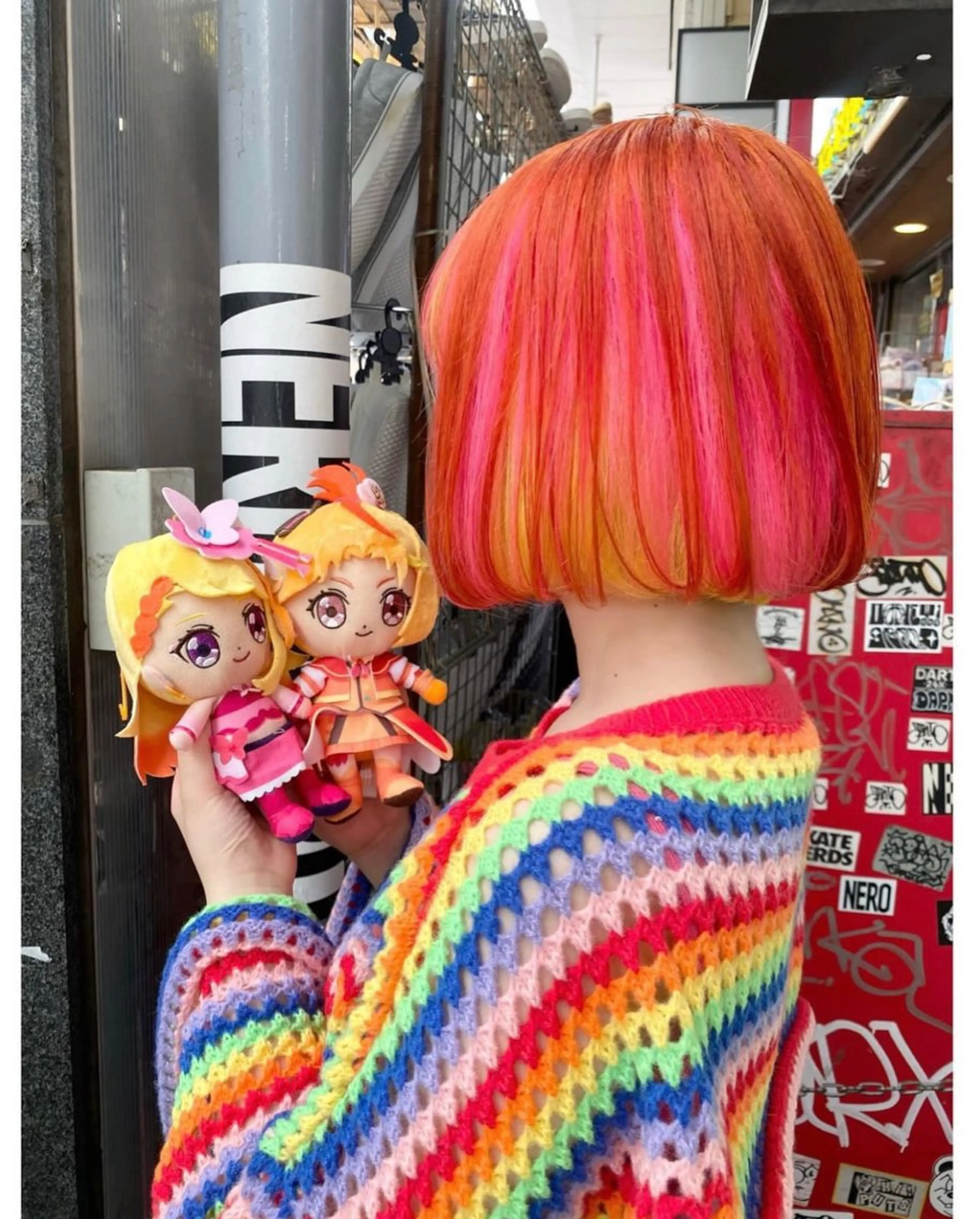 ショート カラー デザインカラー ヘアカラー TSUNO🦖 派手髪/オタク美容師のヘアスタイル