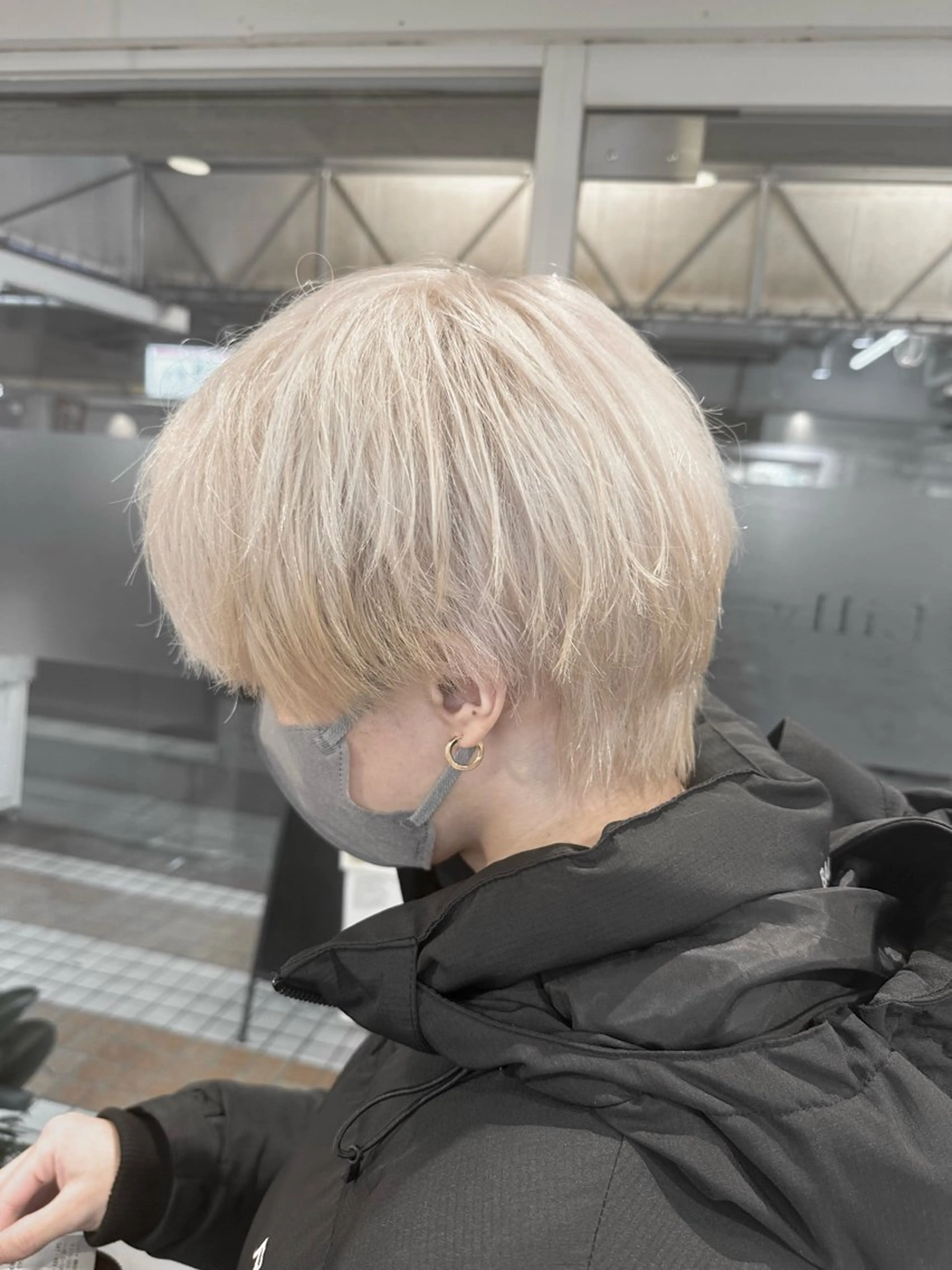 【メンズブリーチ】Cut+ケアブリーチ+アディクシーカラー+眉カット ¥22880→¥18000の写真