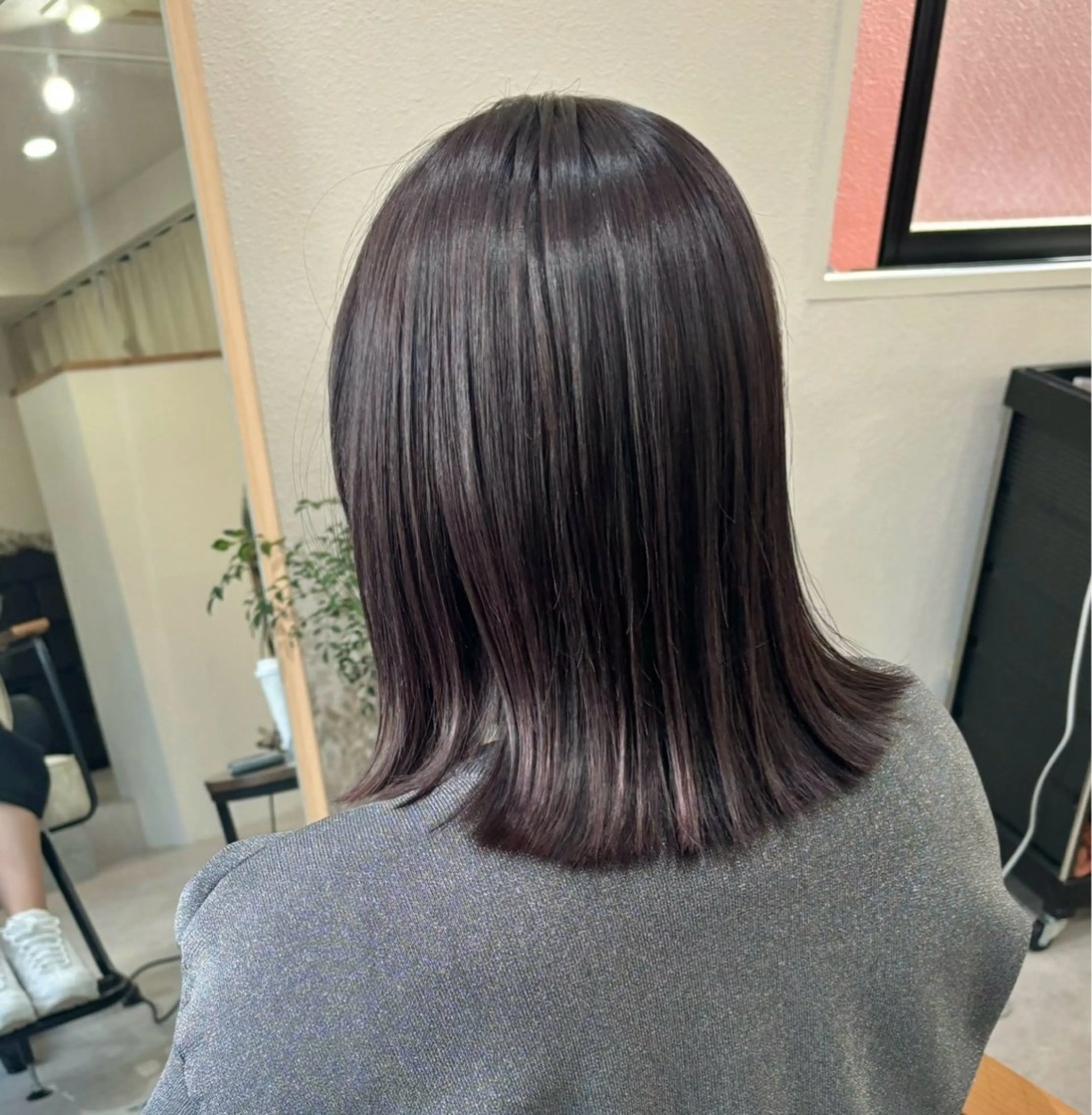 ミディアム カラー ディープラベンダー ラベンダーカラー 大阪ヴィーガンサロン KANAKOのヘアスタイル