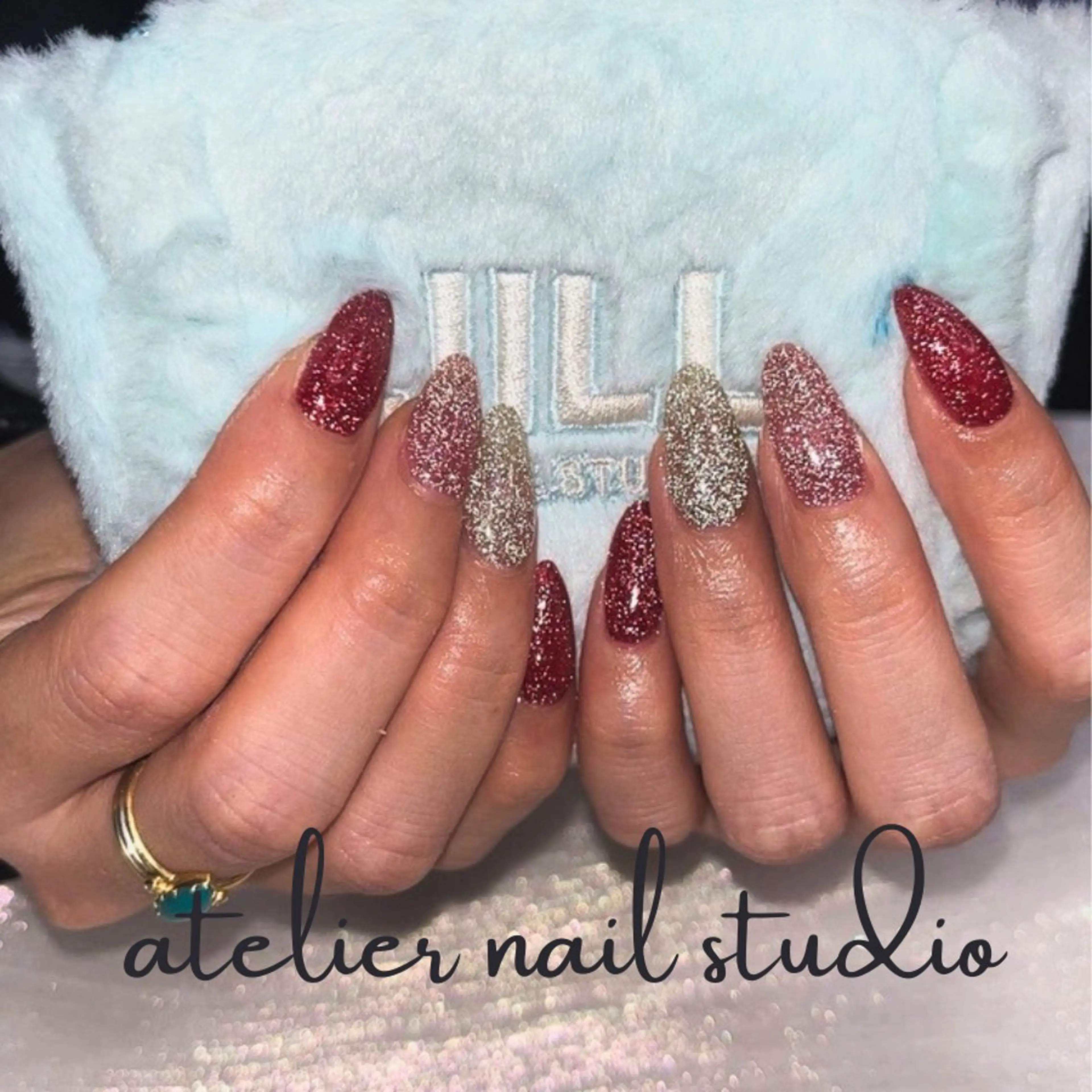 カラー ボルドーカラー シルバー ハンドネイル atelier nailstudioのネイルデザイン