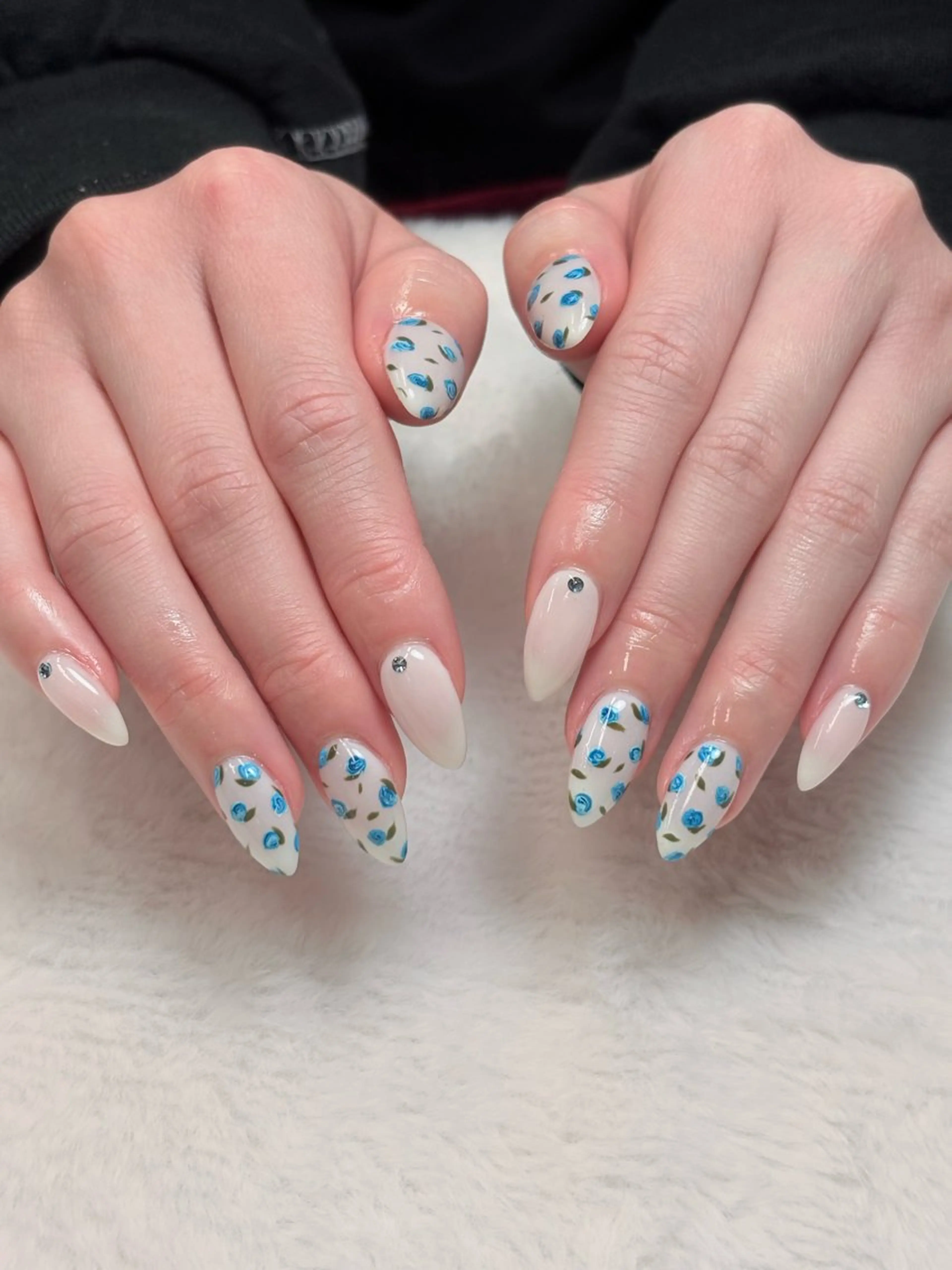 ネイル ハンドネイル FlyingSeep 🐑kaho💟🌈のネイルデザイン