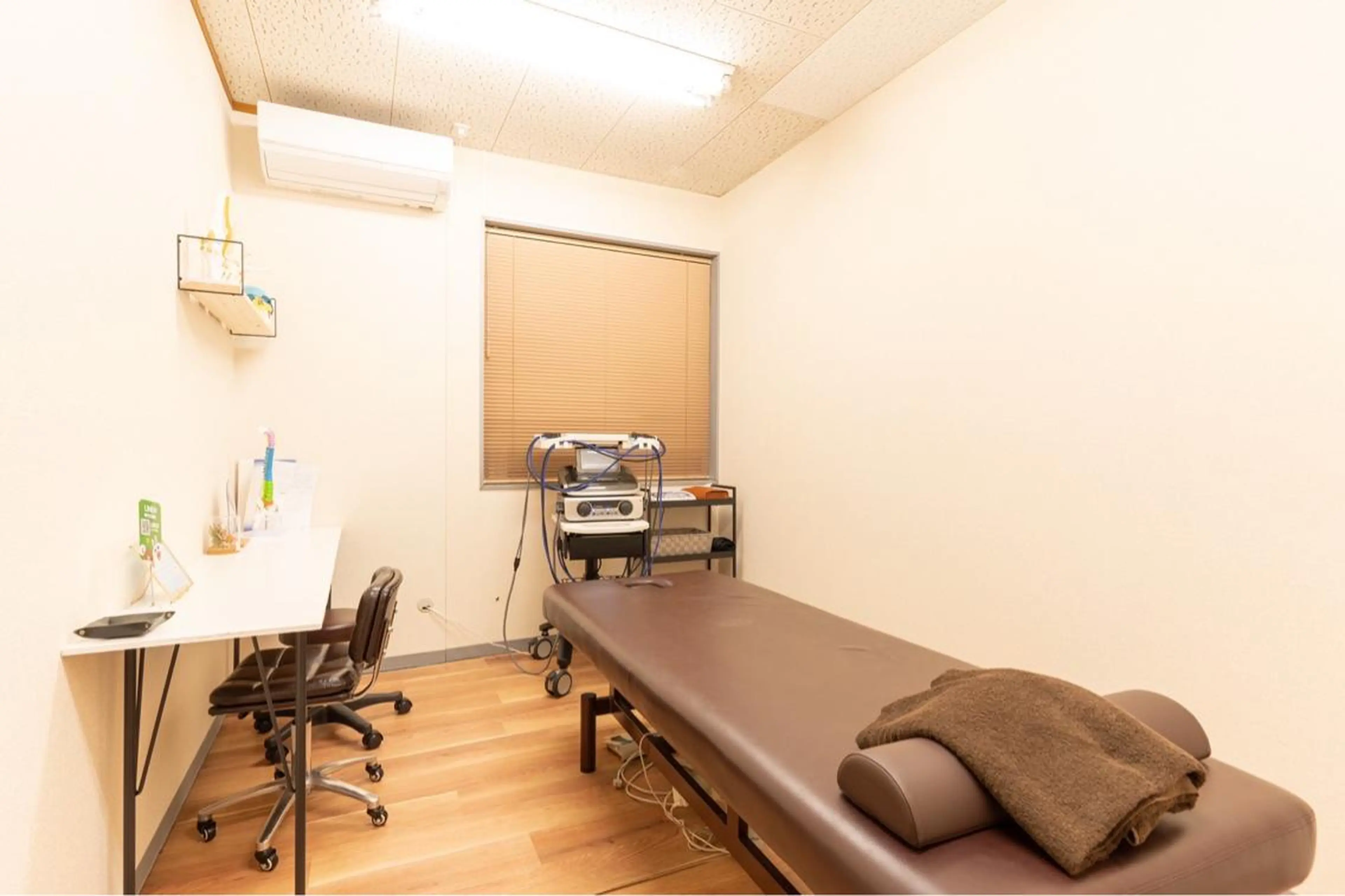 小顔・毛穴/ニキビ/ ハーブピーリング専門のエステ・リラクイメージ