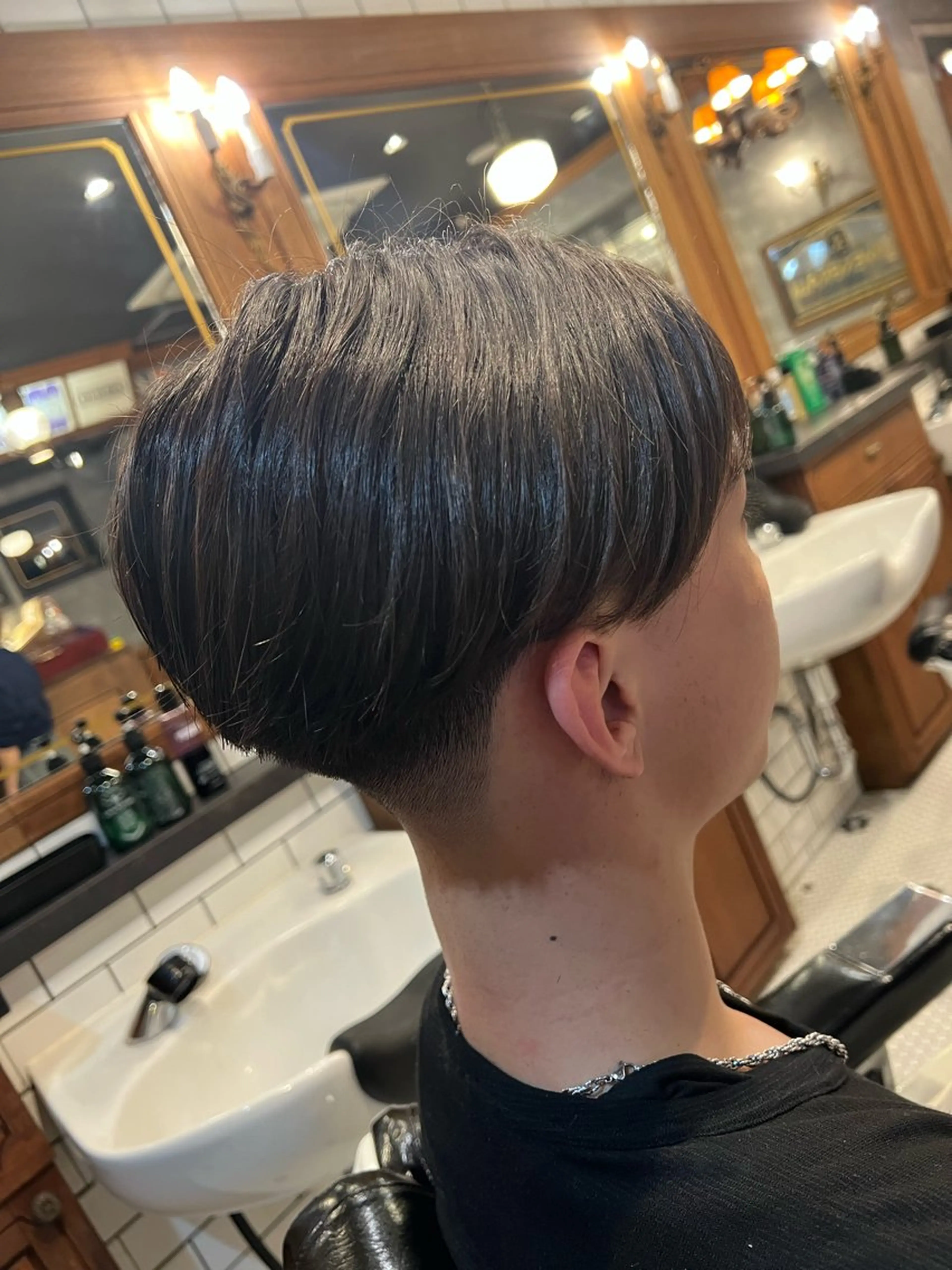 ミディアム 杉山 友哉のヘアスタイル