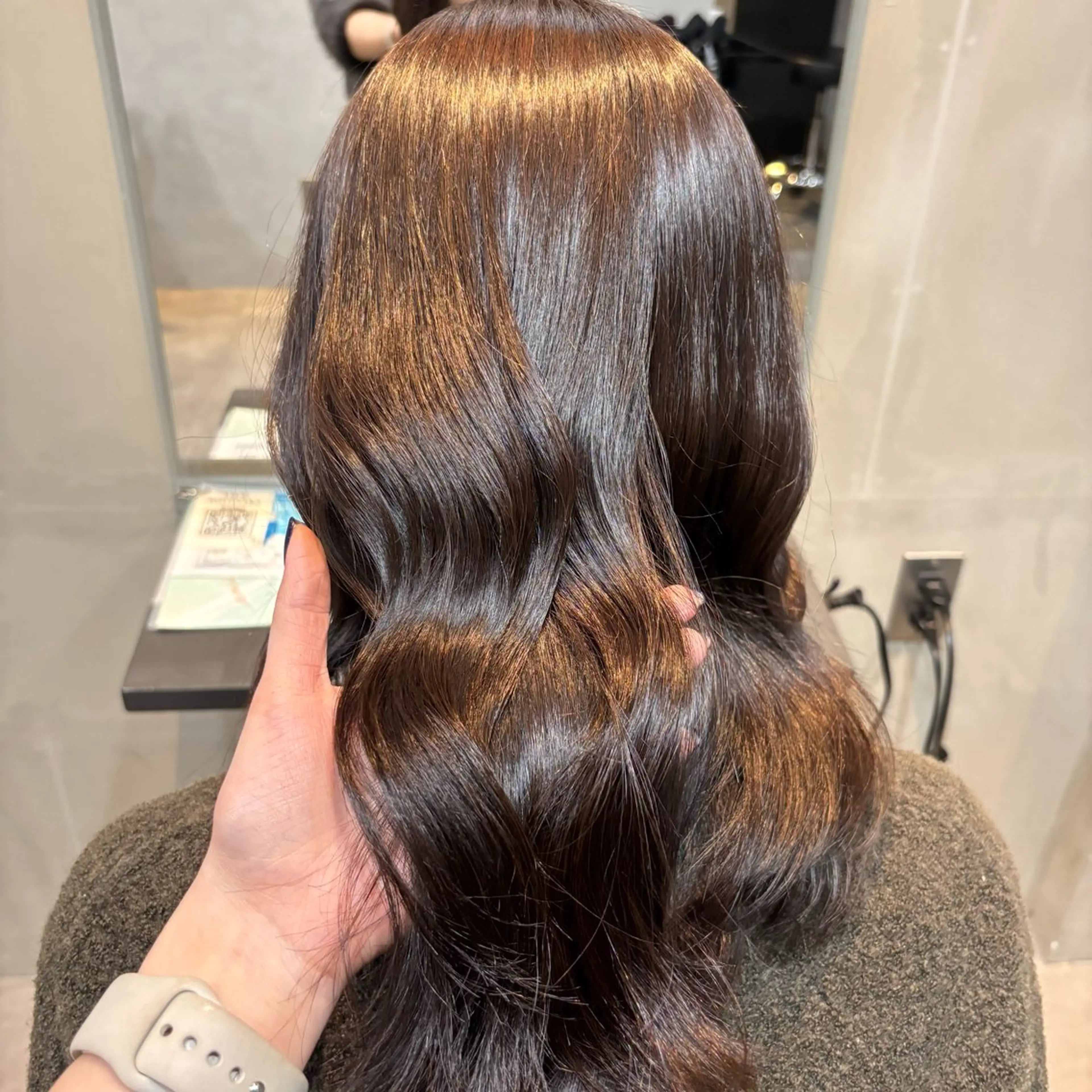 【🫧胸上までの方限定🫧】艶カラー+1step トリートメントの写真