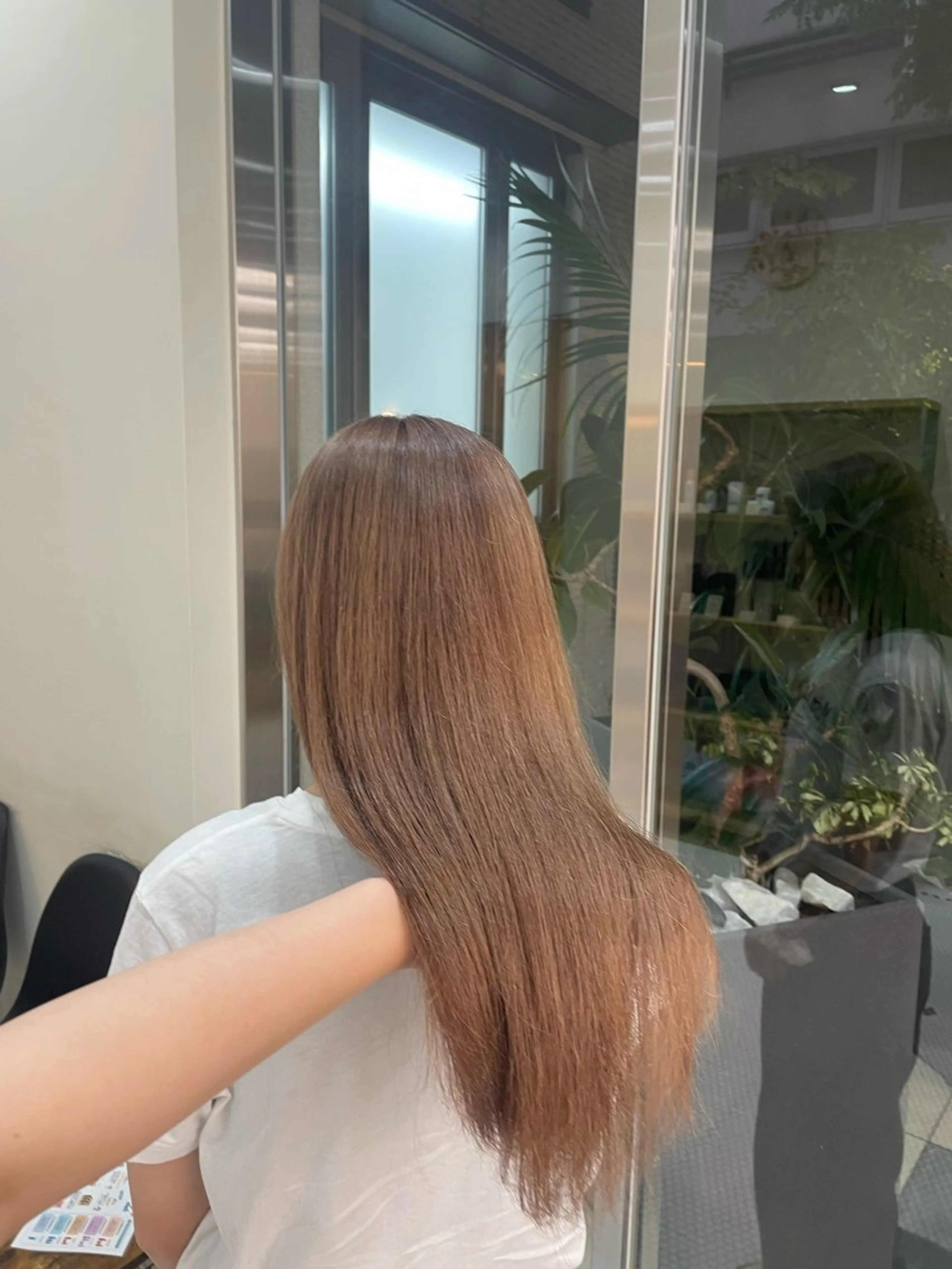 ロング レイヤーカット 🌱 ブリーチ  はるかのヘアスタイル