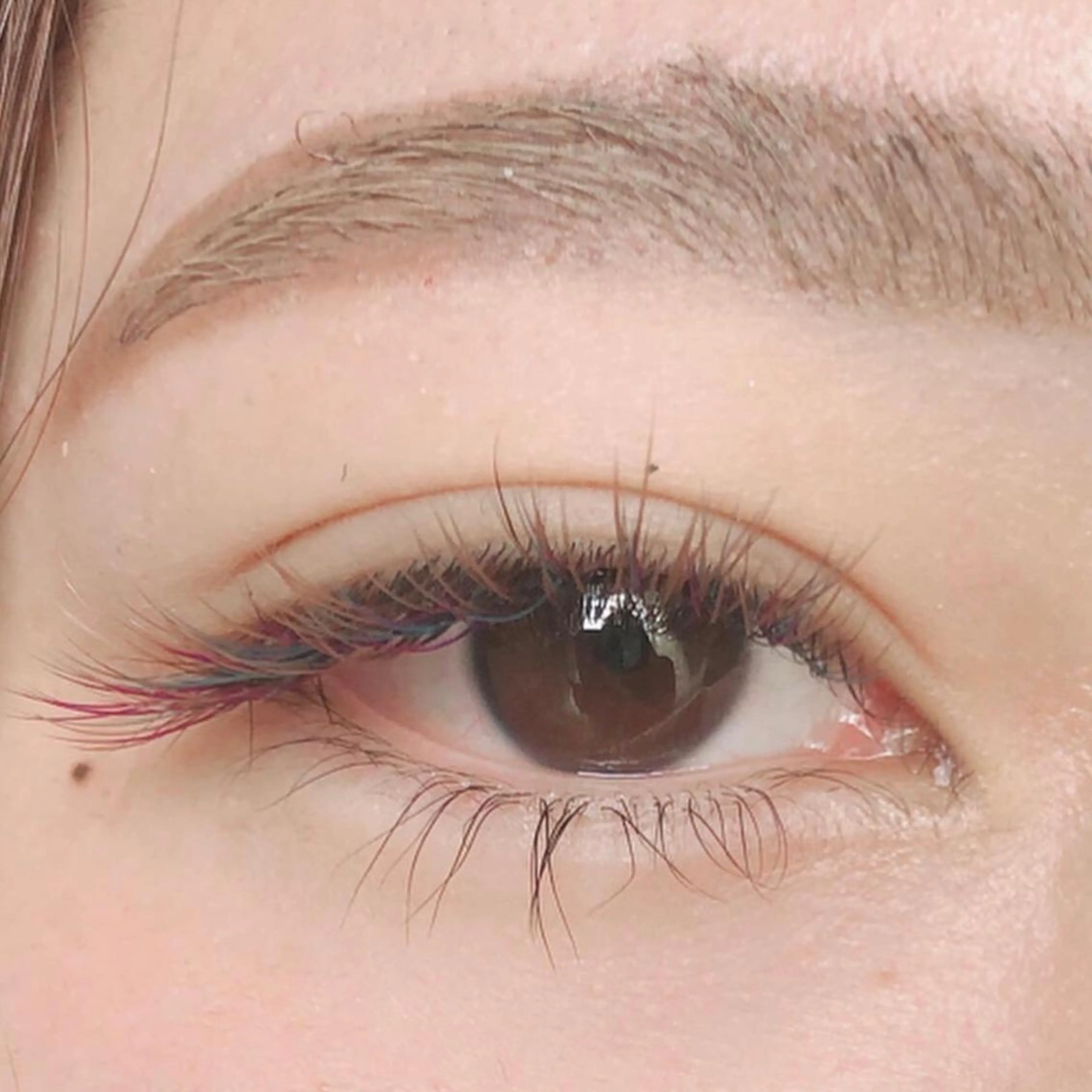 マツエク・マツパ カラーマツエク セーブル Hug me eyelashのマツエク・マツパデザイン