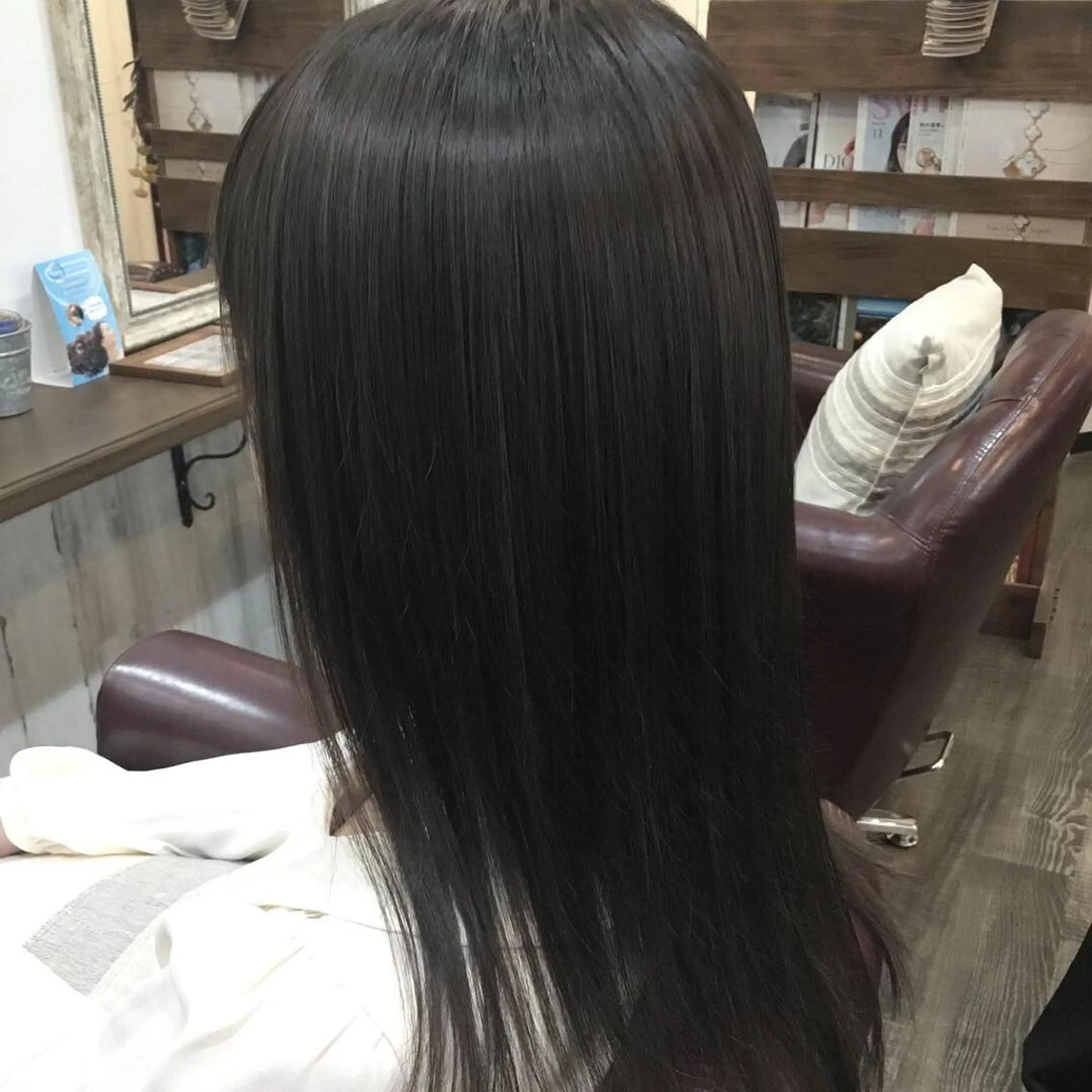 セミロング カラー パーマ 金崎 新吾のヘアスタイル