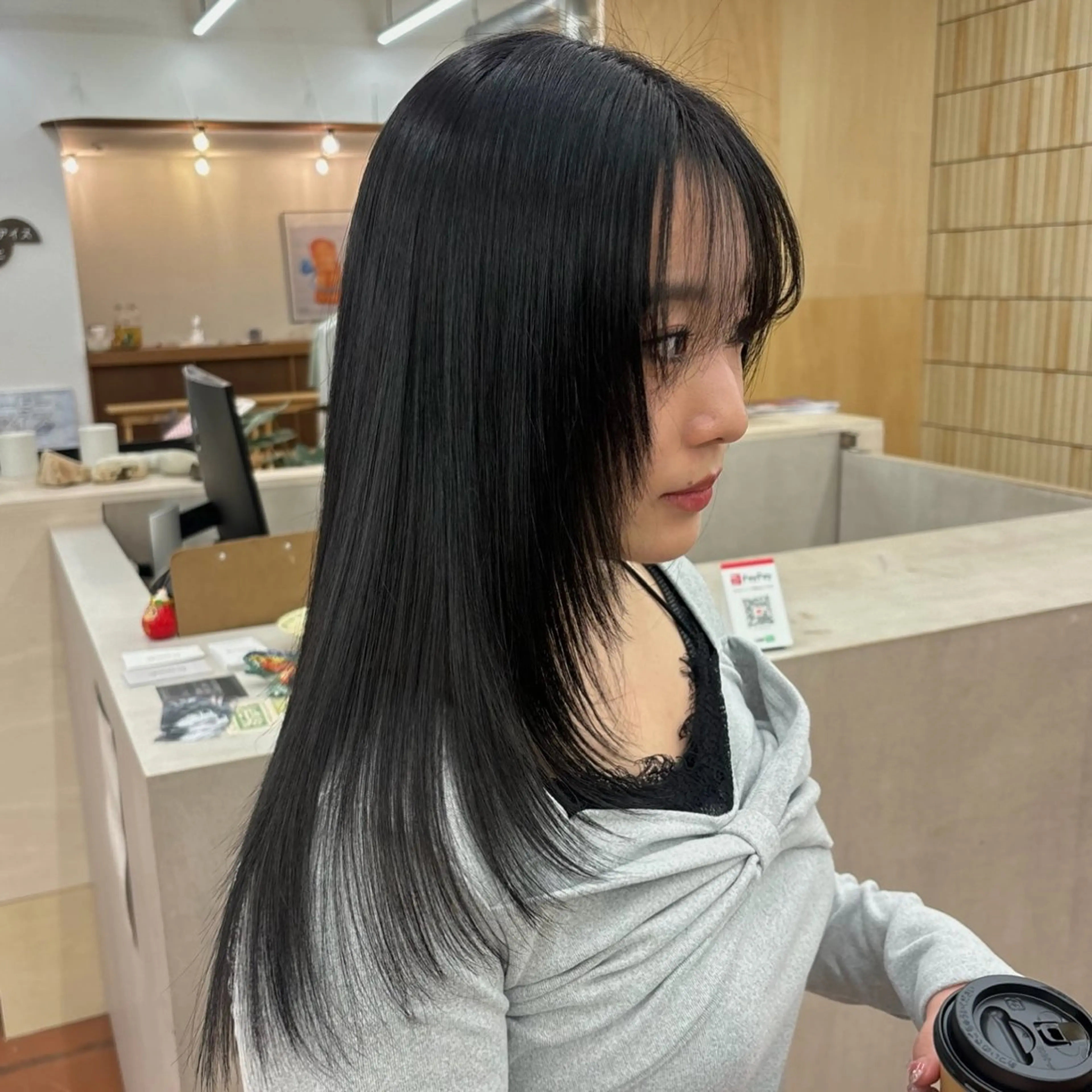 ロング カラー 山内 瑠莉のヘアスタイル