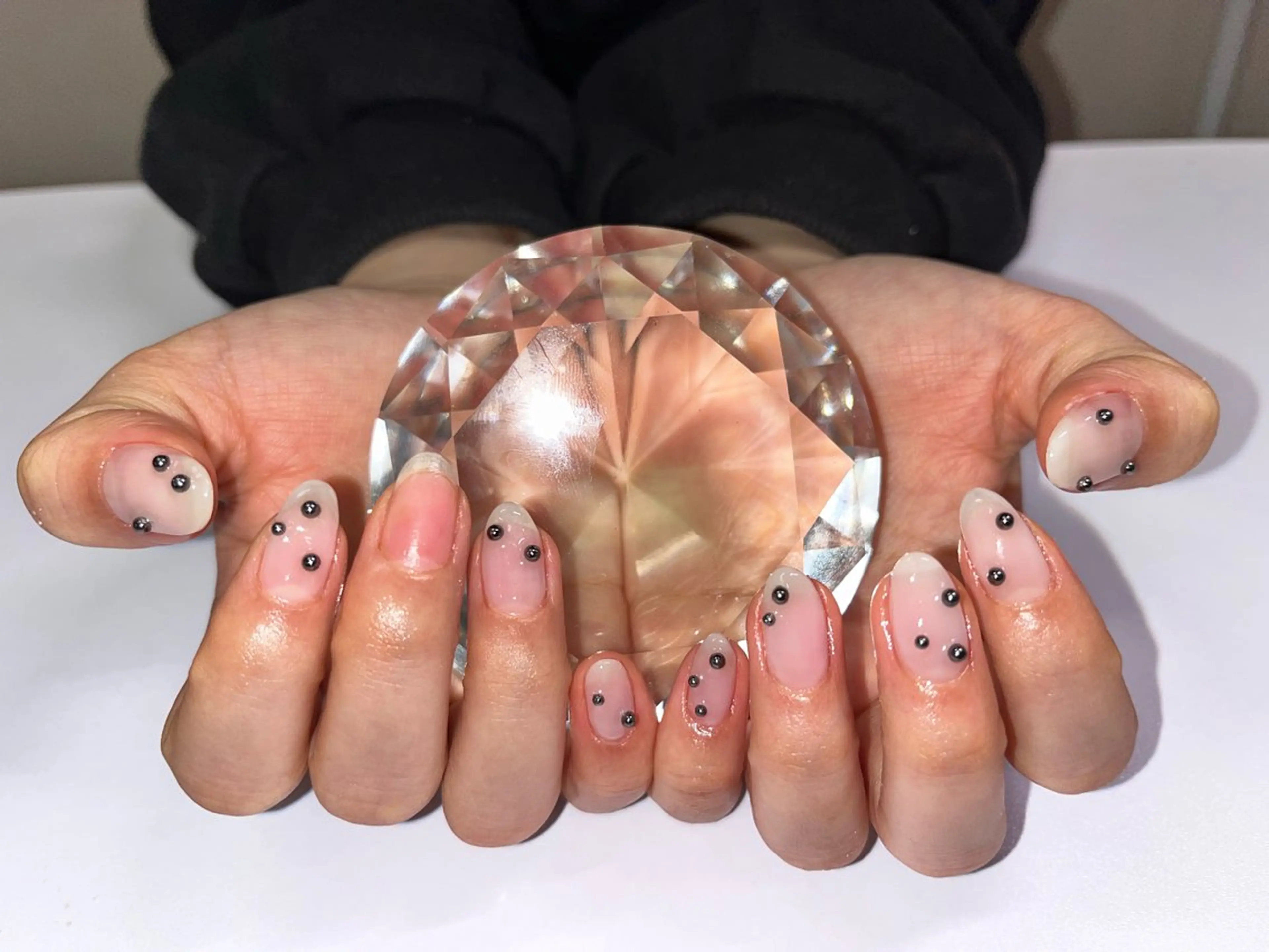 ネイル マグネットネイル ニュアンスネイル ワンカラーネイル シンプルネイル 夏ネイル ハンドネイル プライベートサロン N's Nailのネイルデザイン