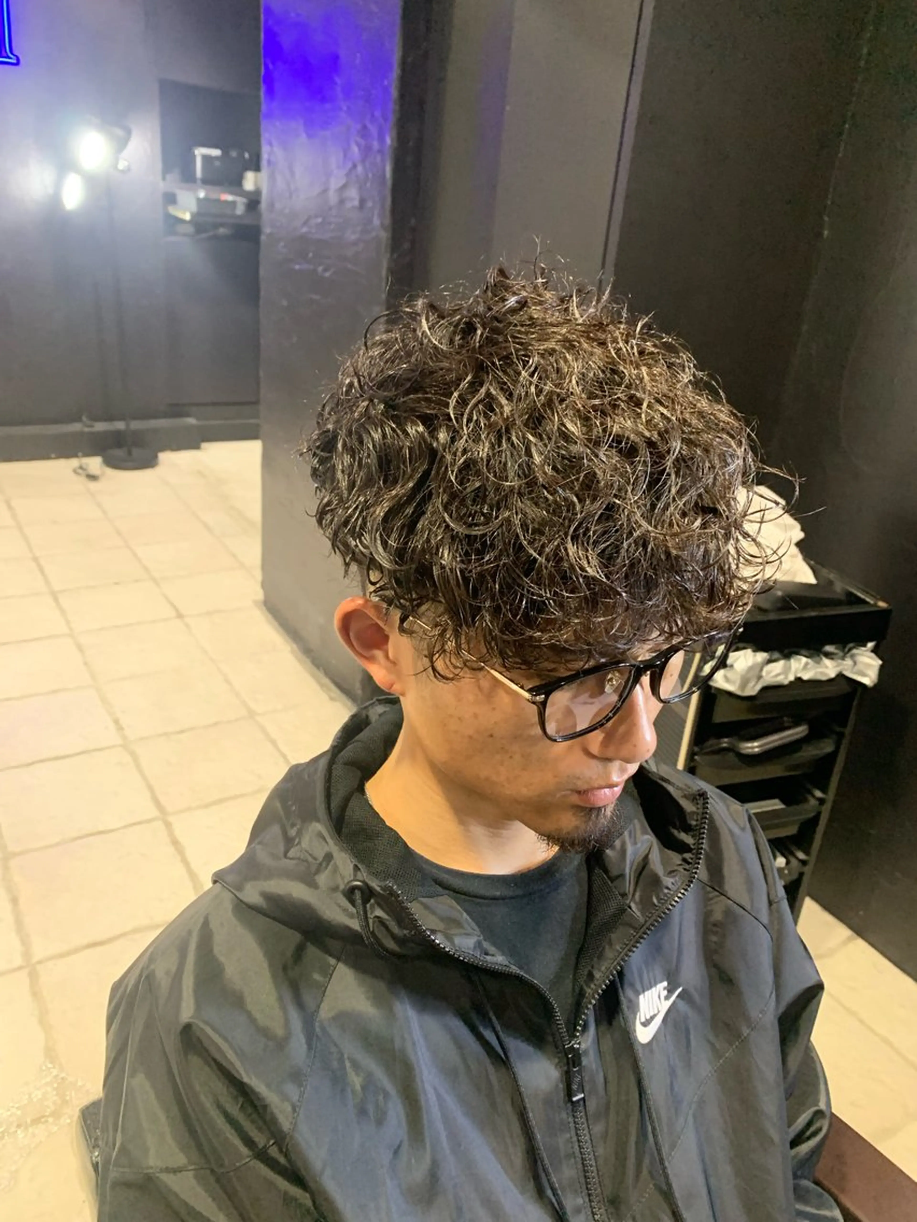 ミディアム メンズ マッシュ 波巻きパーマ メンズパーマ/難波/ 心斎橋　室園亮佑のヘアスタイル