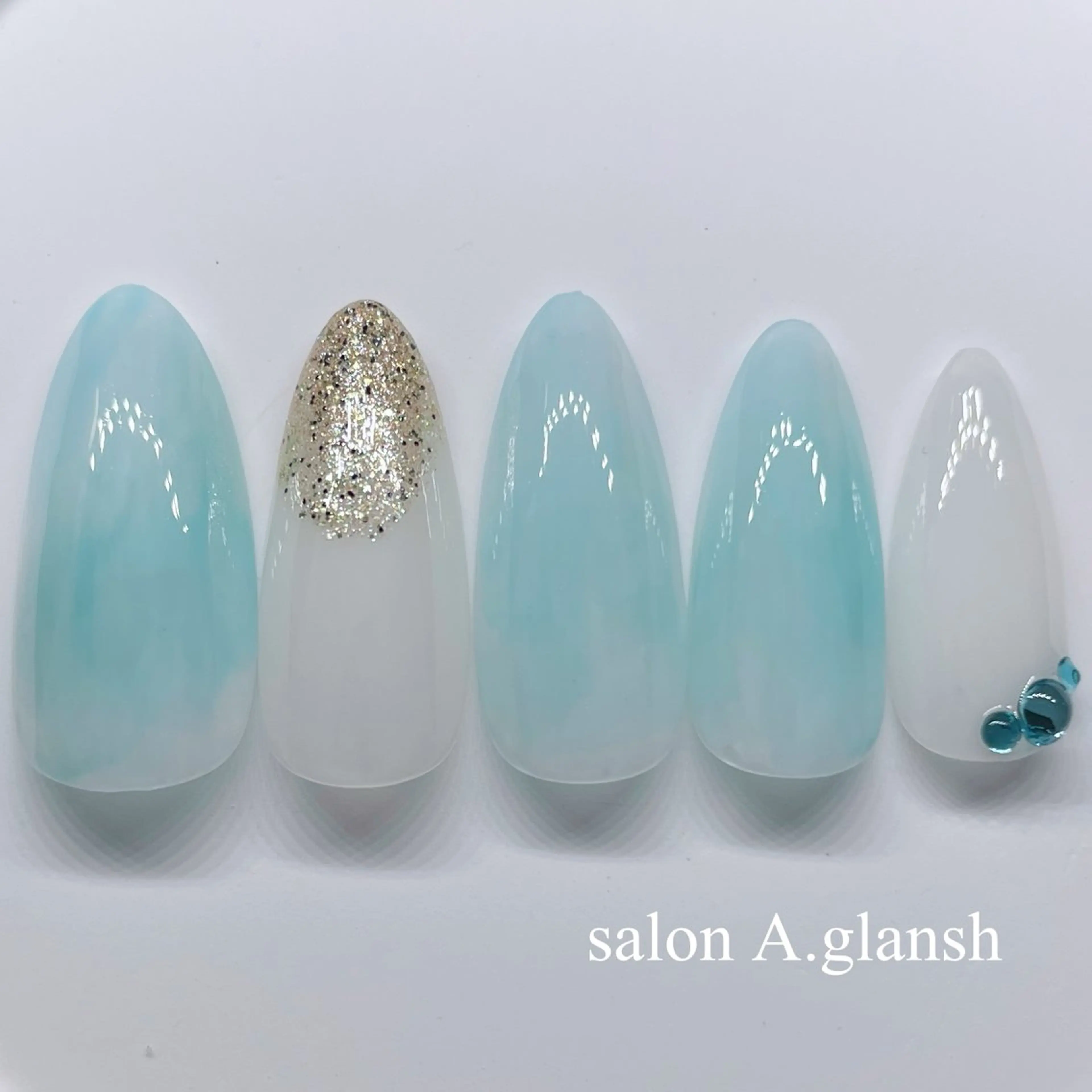 ネイル ハンドネイル 肌質改善salon♪ 効果がわかる♪南森町のネイルデザイン