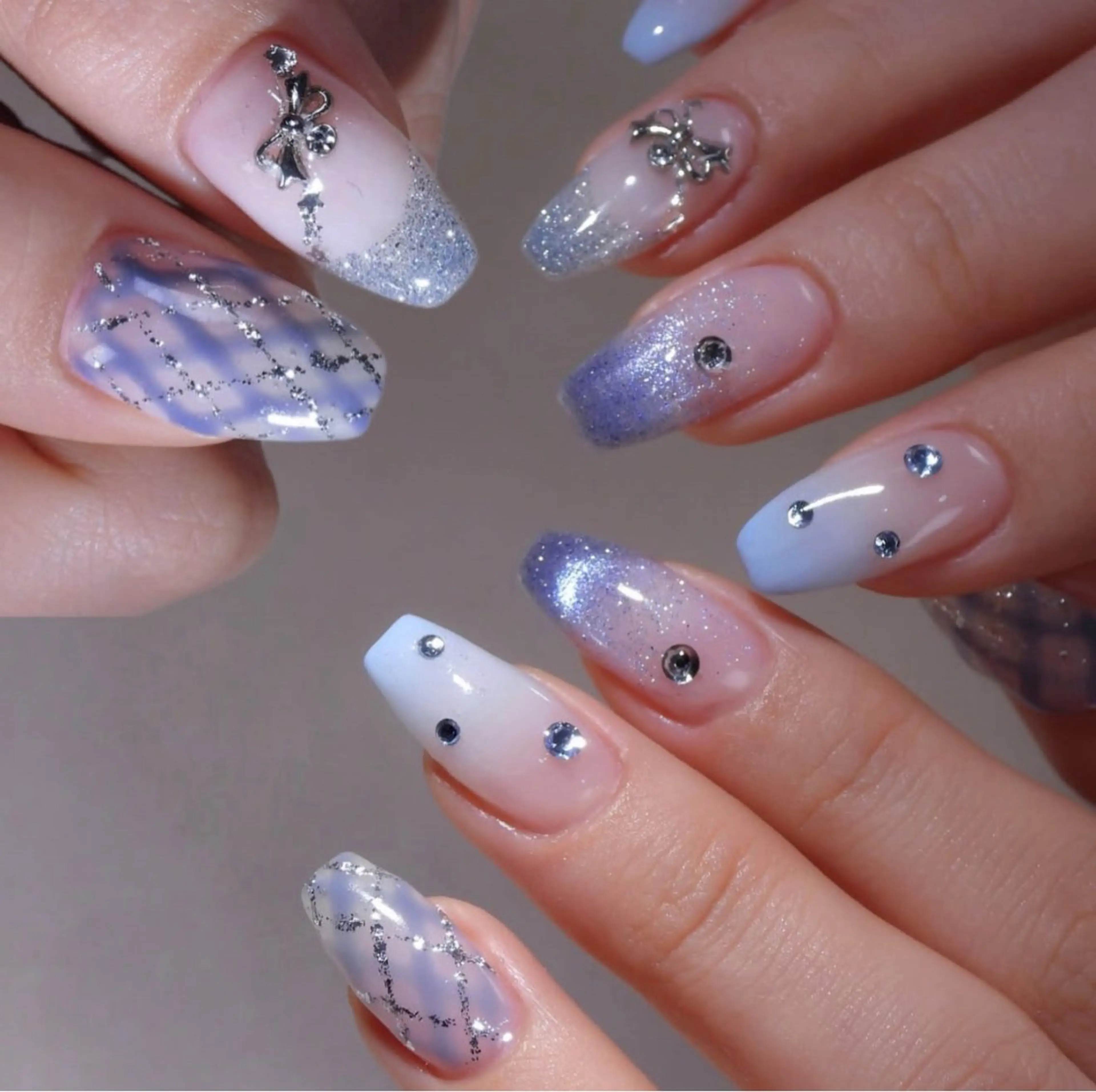 ネイル ハンドネイル Tini ANA.CHUOのネイルデザイン