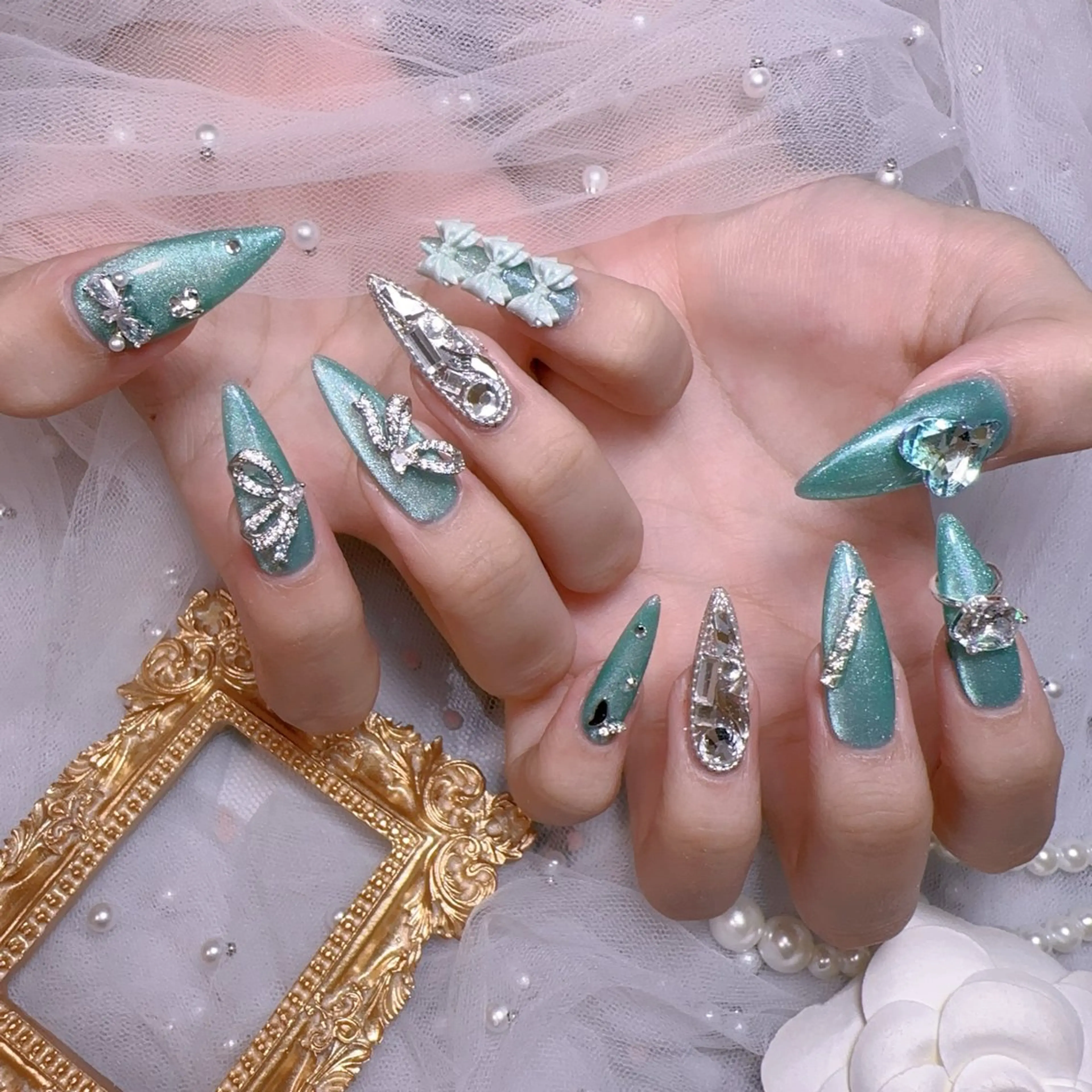 ネイル オーロラネイル フットネイル 韓国ネイル ラメ(グリッター) ラメグラデーション ハンドネイル Belle nail salon 新小岩のネイルデザイン