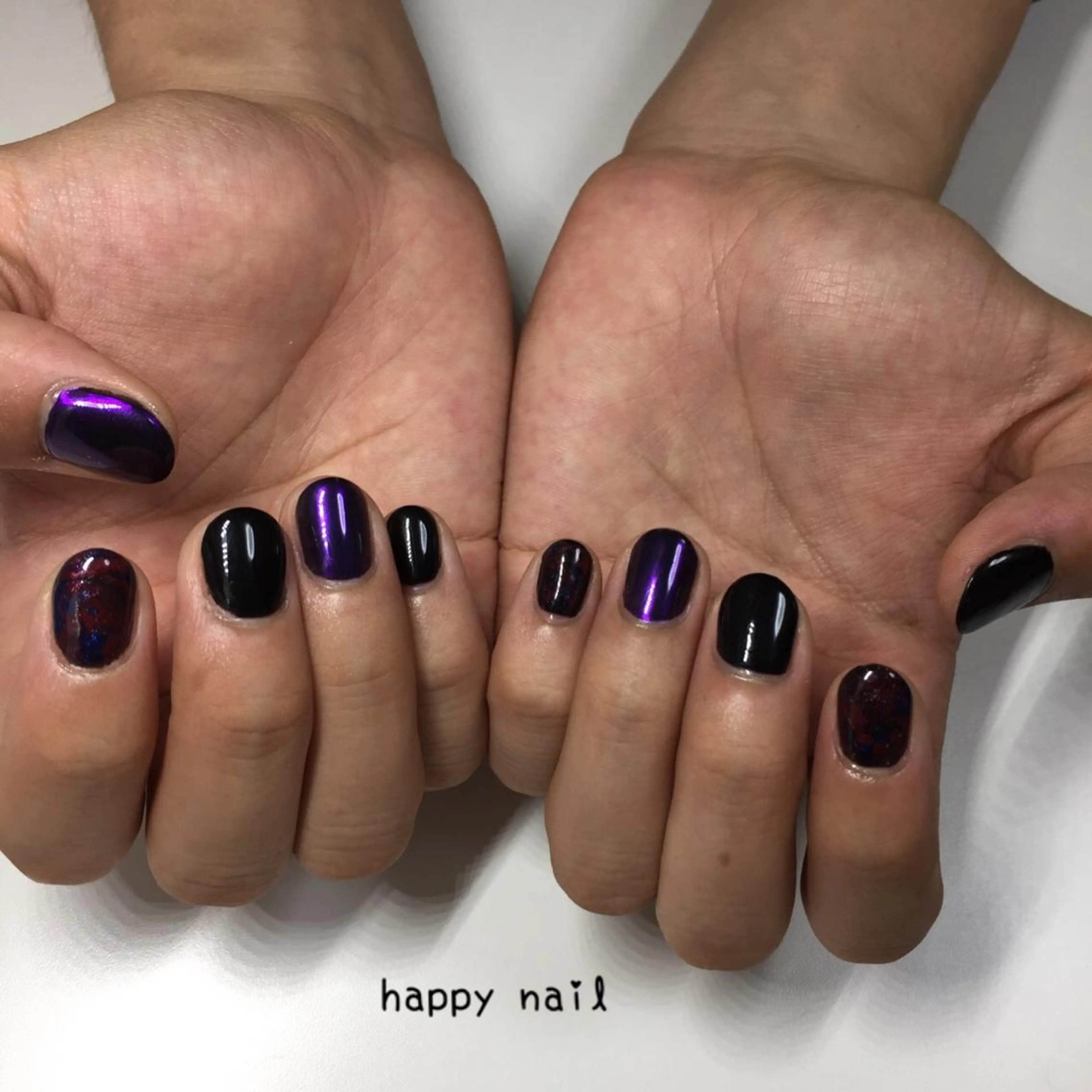 ネイル メンズネイル ミラーネイル 心と体が整う腸活 サロン ラクシュミーのエステ・リラクイメージ