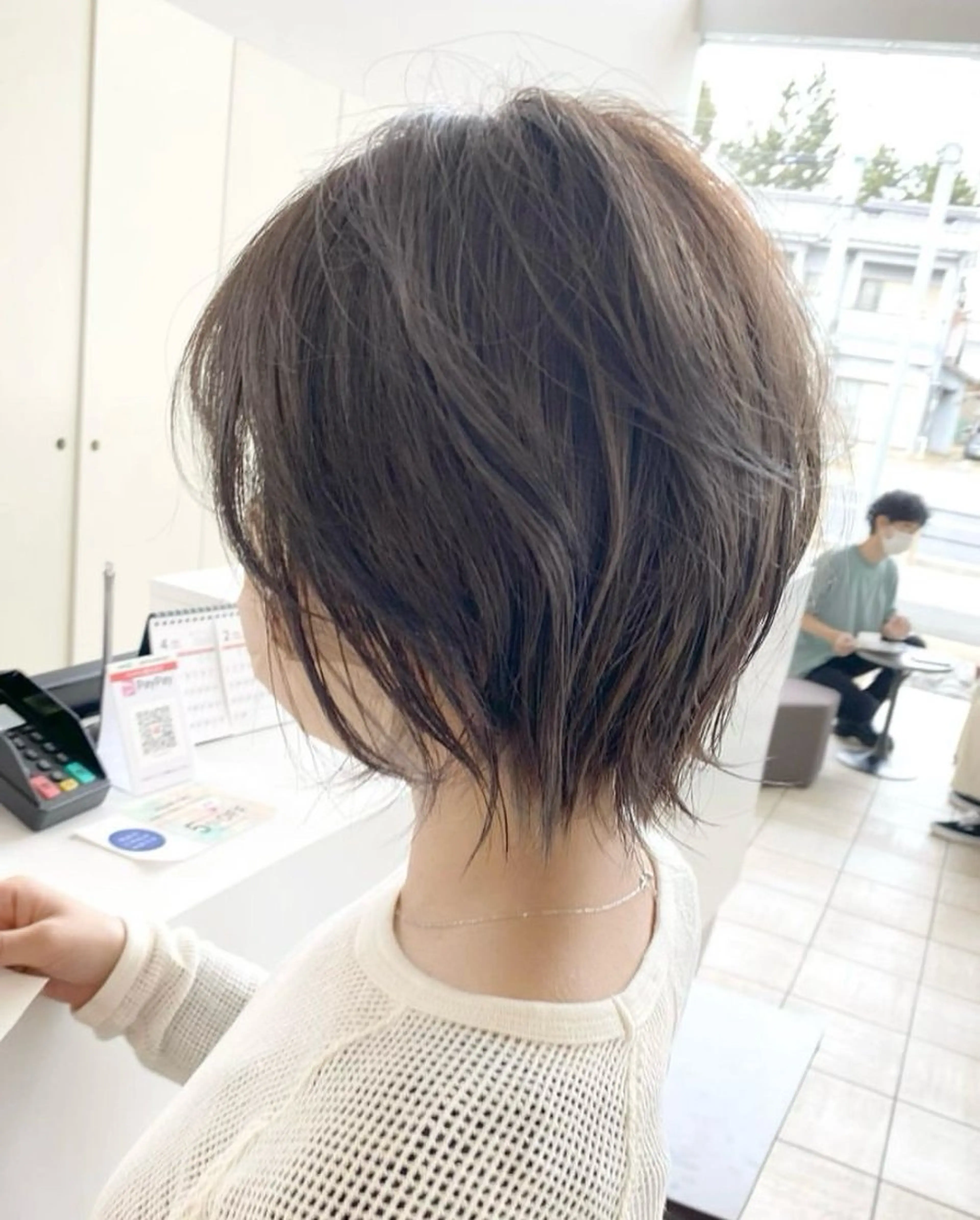 ショート カラー 加藤 由紀のヘアスタイル