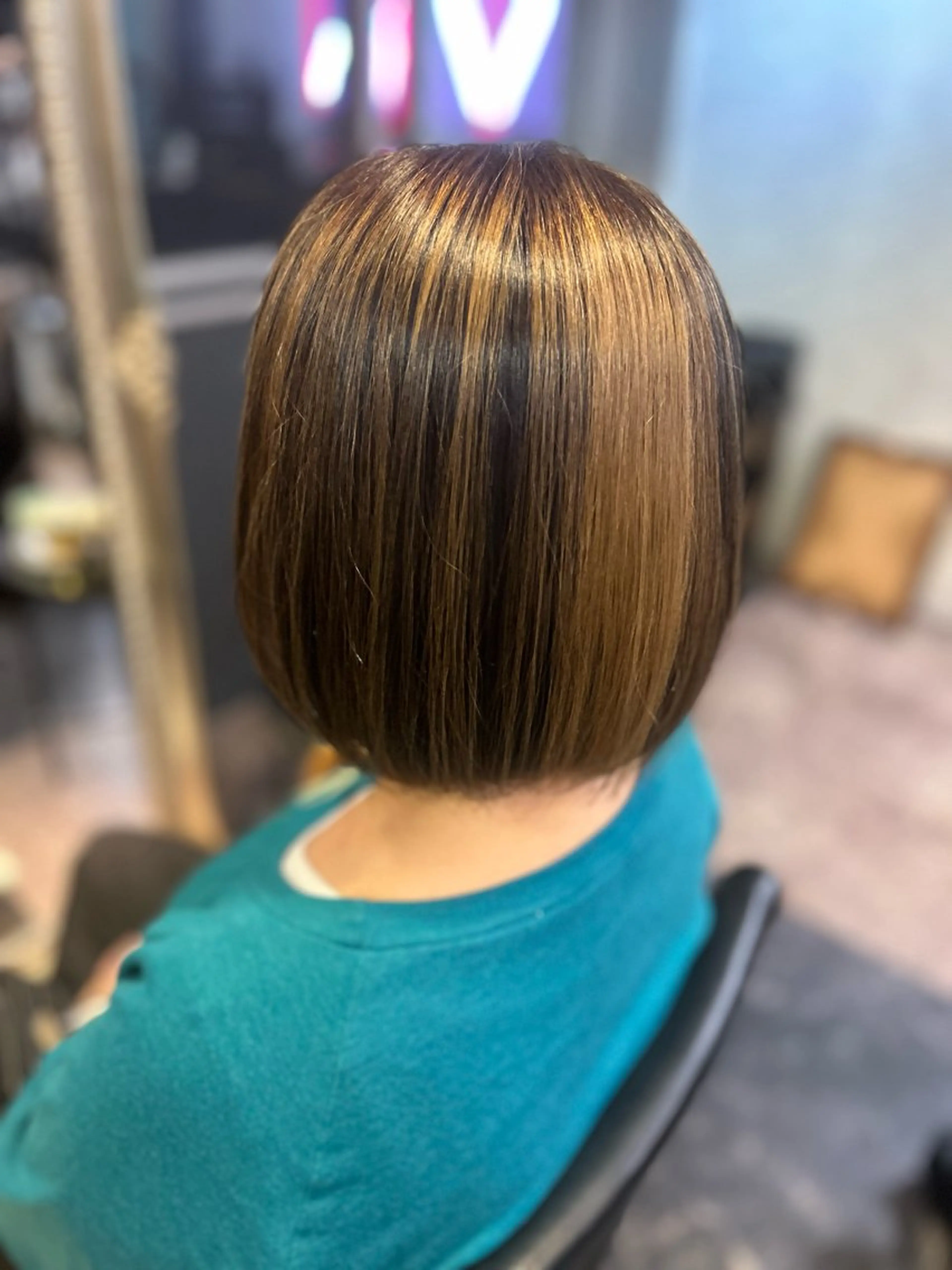 ミディアム カット ヘアカラー トリートメント 平川 友希子のヘアスタイル