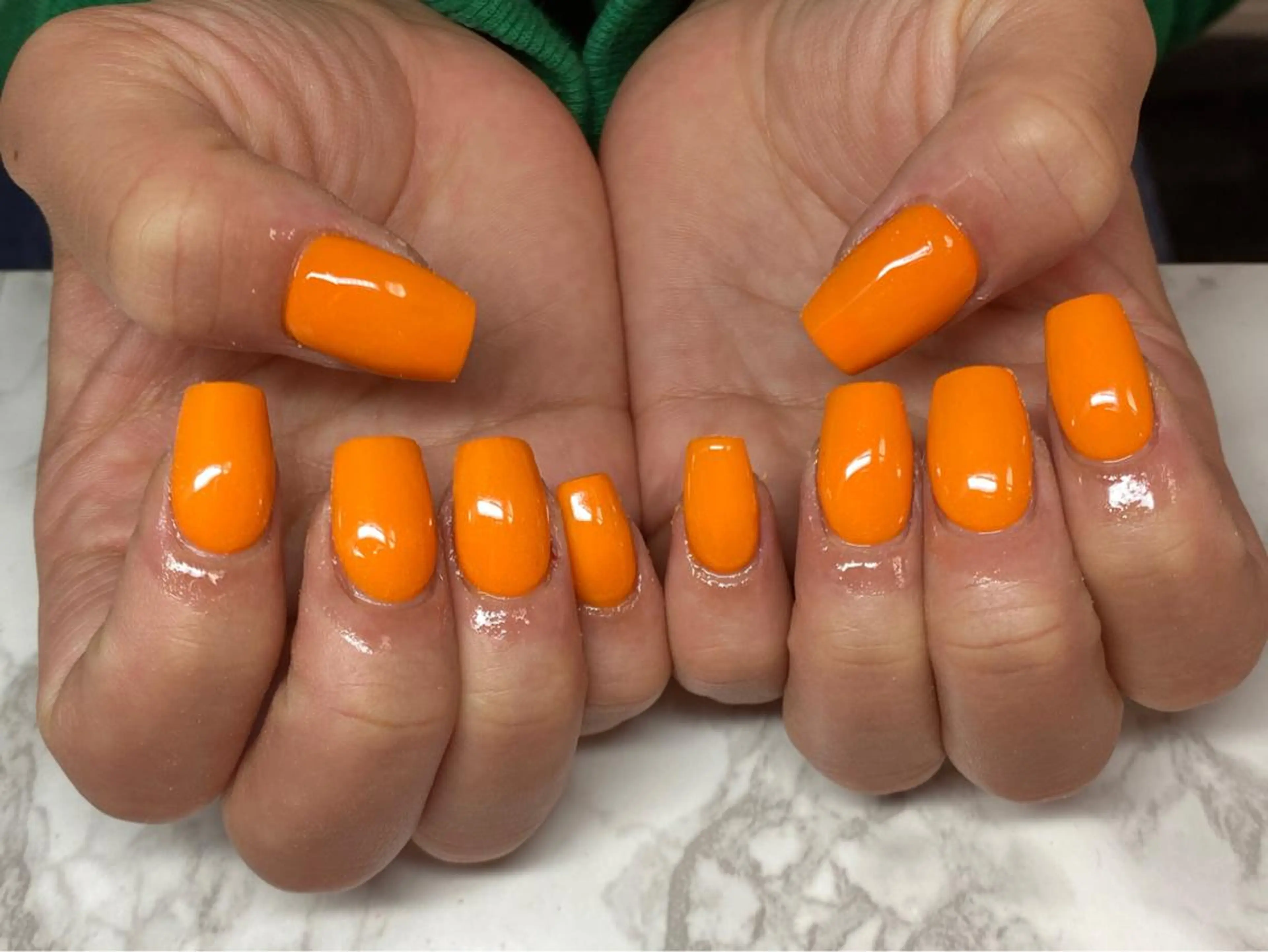 ミディアム ネイル ハンドネイル Beauty Salon Lunaのエステ・リラクイメージ