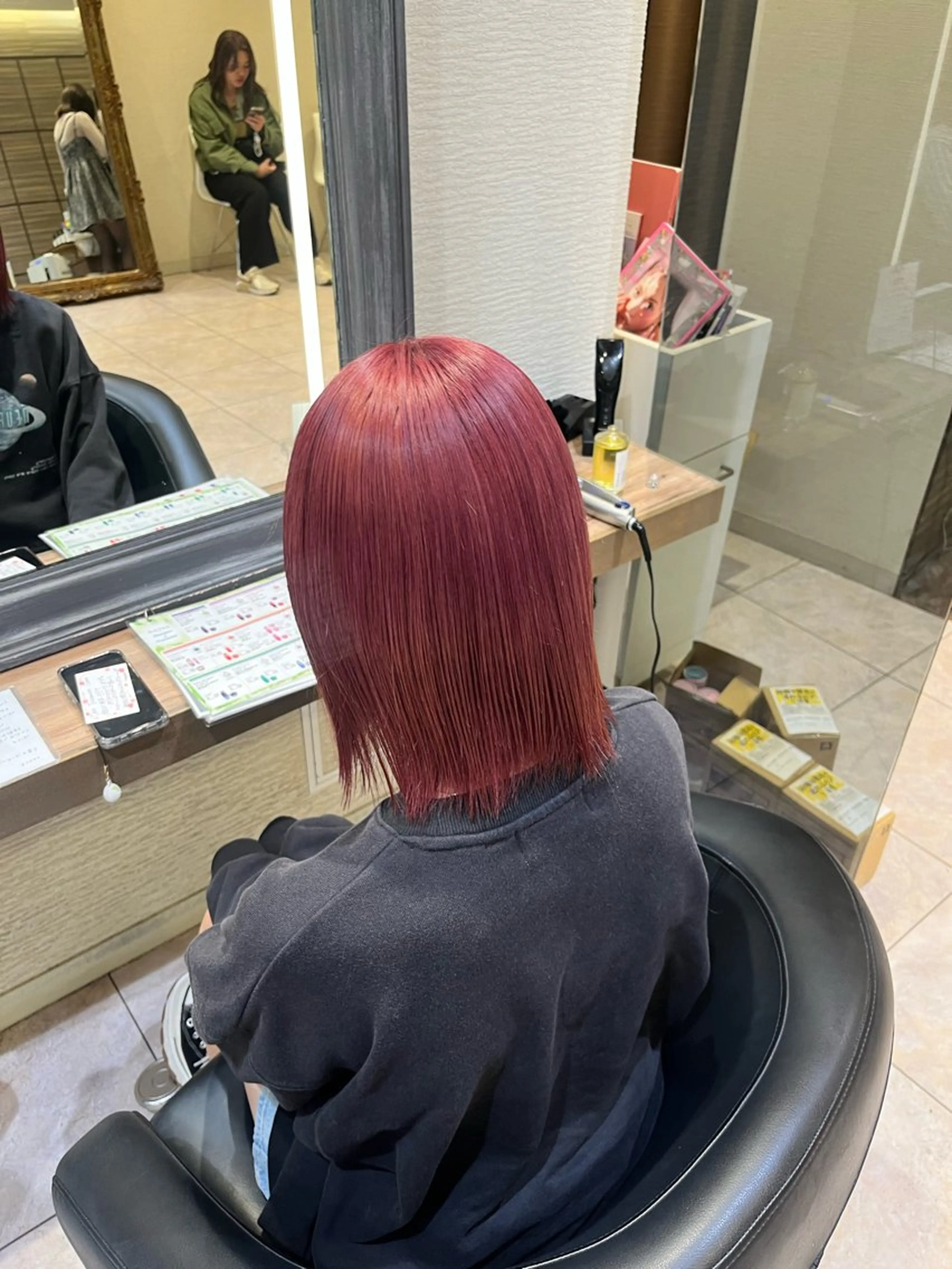 カラー ハイトーン／アレンジ 🩵NANAMIのヘアスタイル