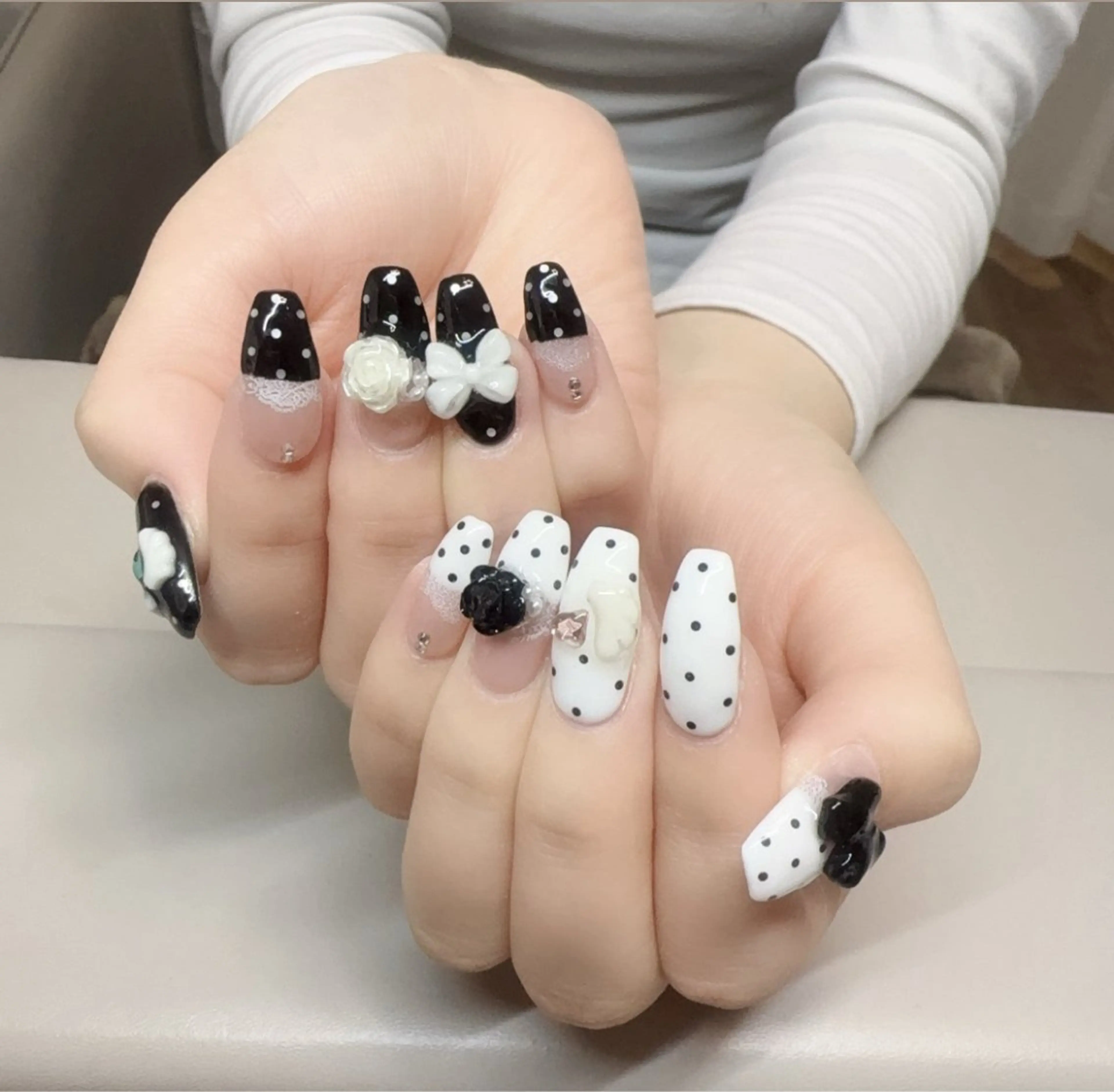 ネイル ハンドネイル Tini ANA.CHUOのネイルデザイン