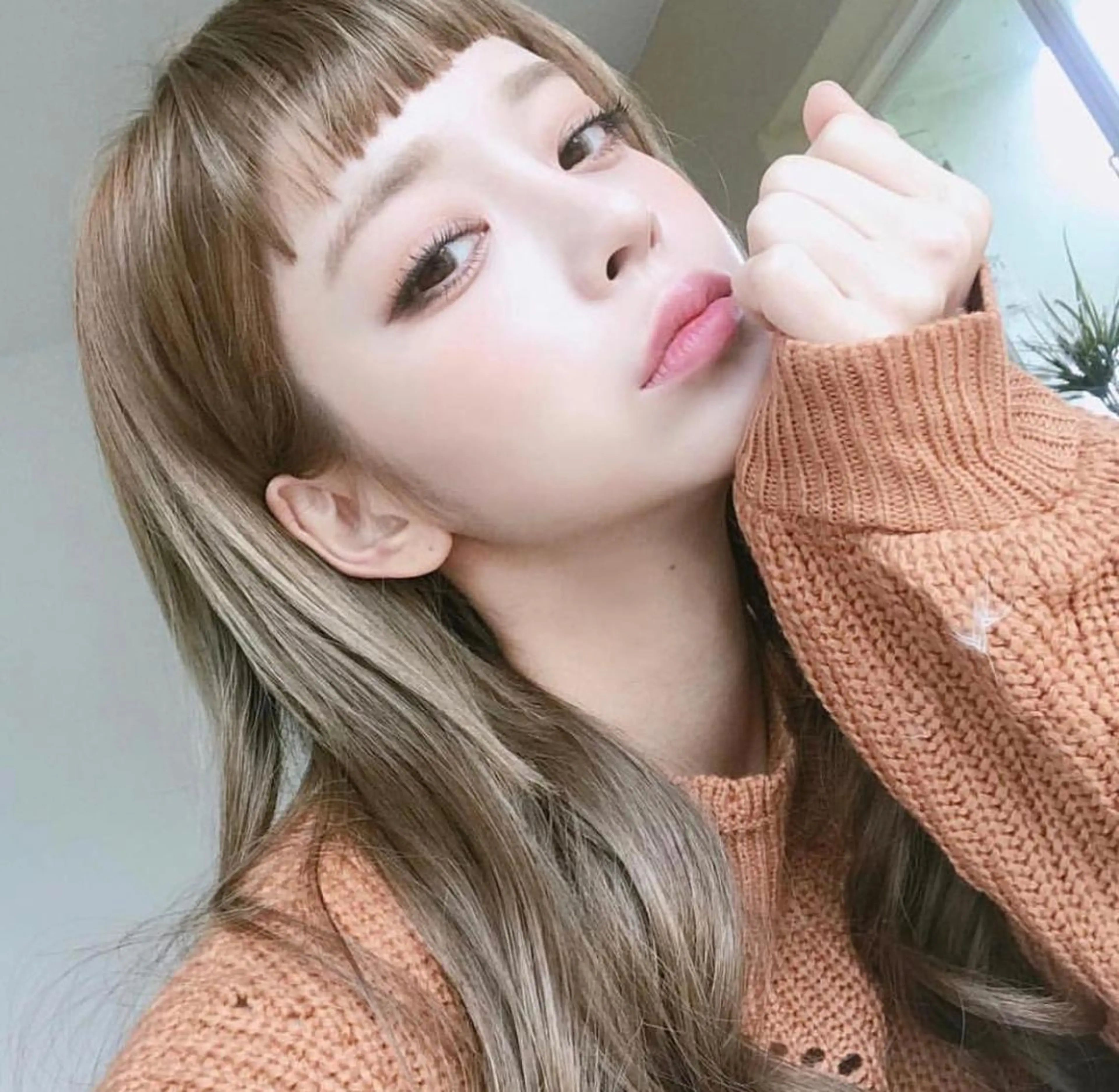 ロング カラー ベージュカラー 古賀 侑磨のヘアスタイル