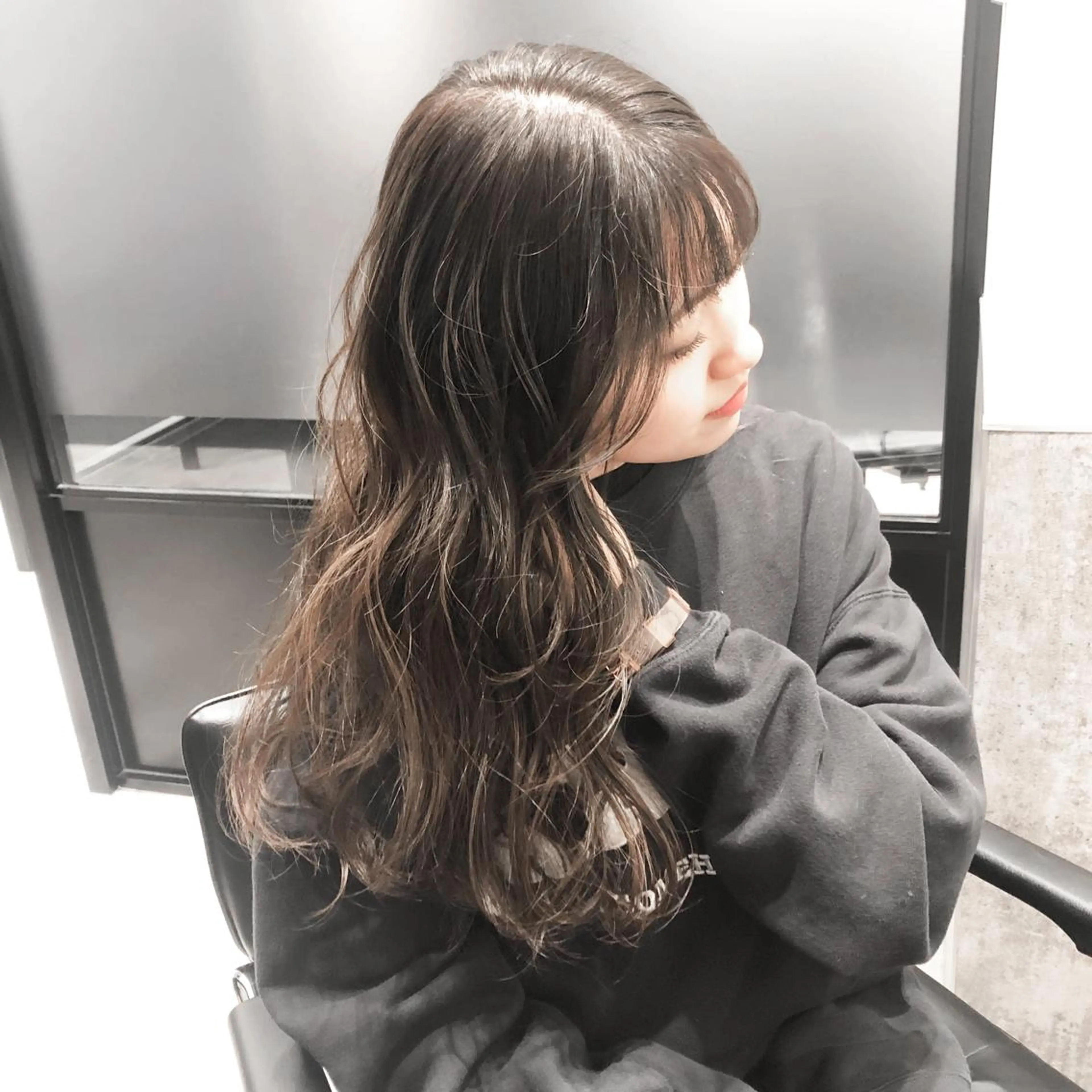 ロング カラー パーマ ヘアアレンジ キッズ 成人式 ベージュカラー ブリーチ ブラウンカラー 透明感カラー stylist 🌸 kana.のヘアスタイル